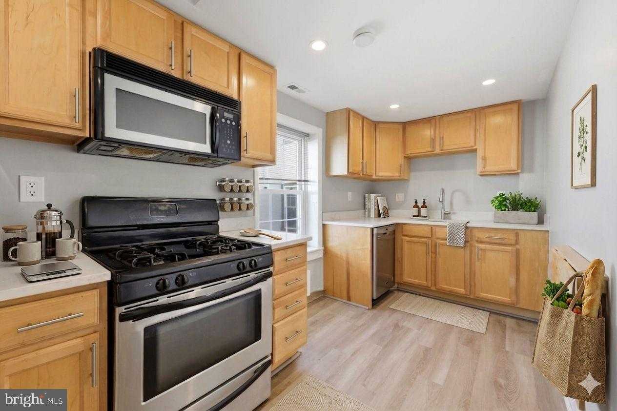 1029 Spruce St # 307 photo 6