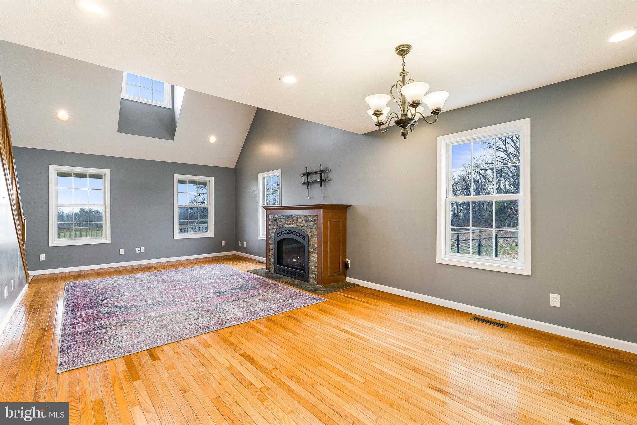 6527 Stable View Ln photo 10