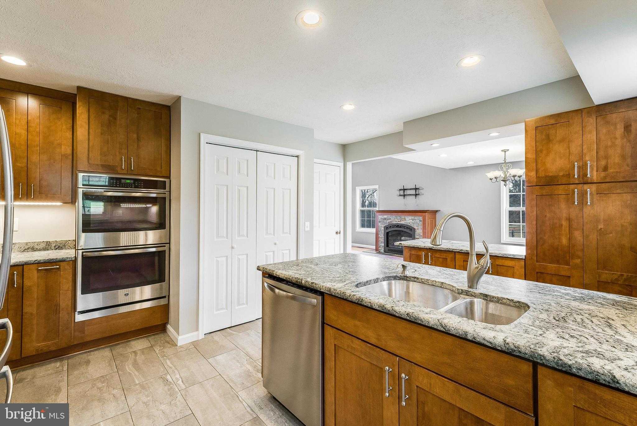 6527 Stable View Ln photo 20