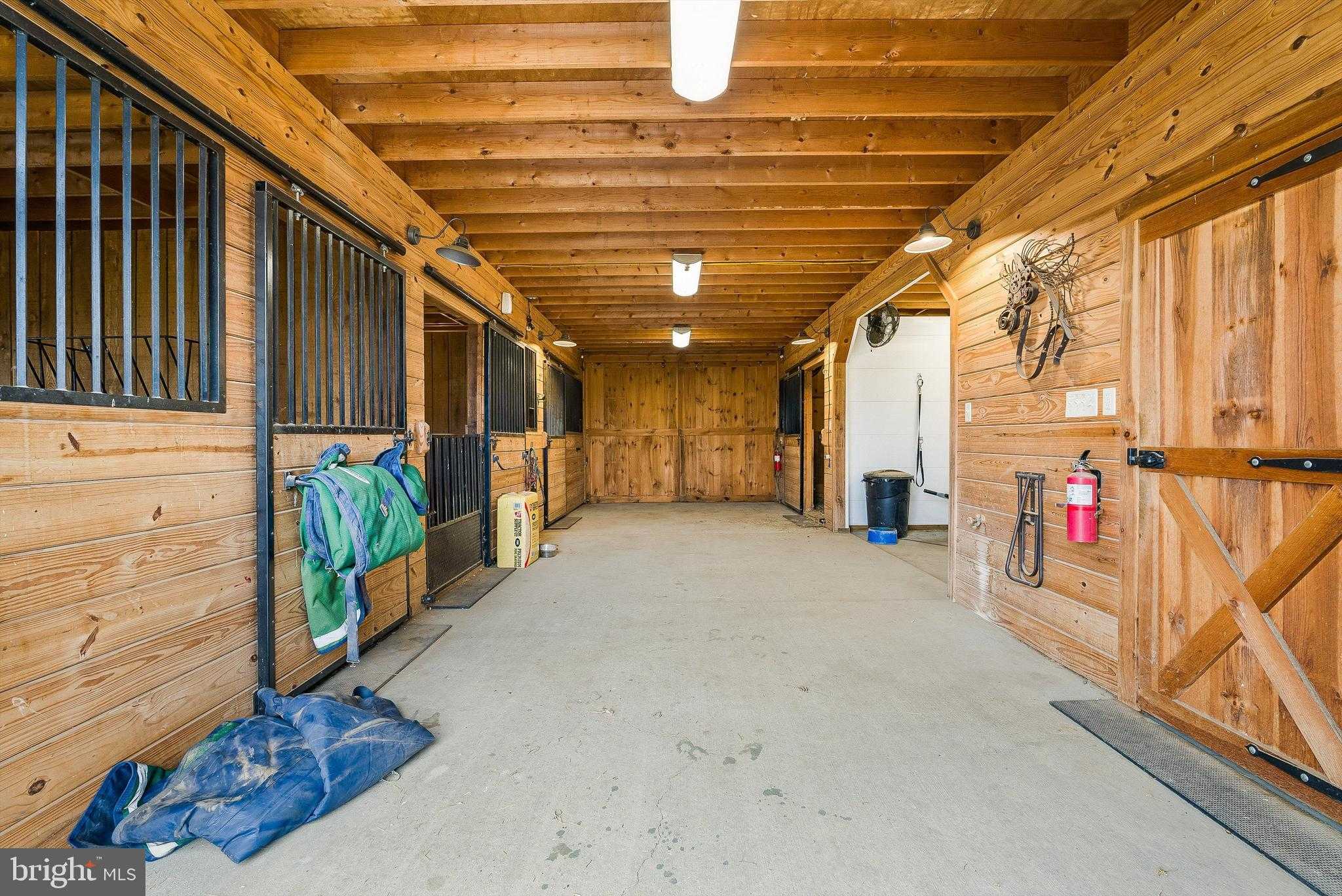 6527 Stable View Ln photo 52