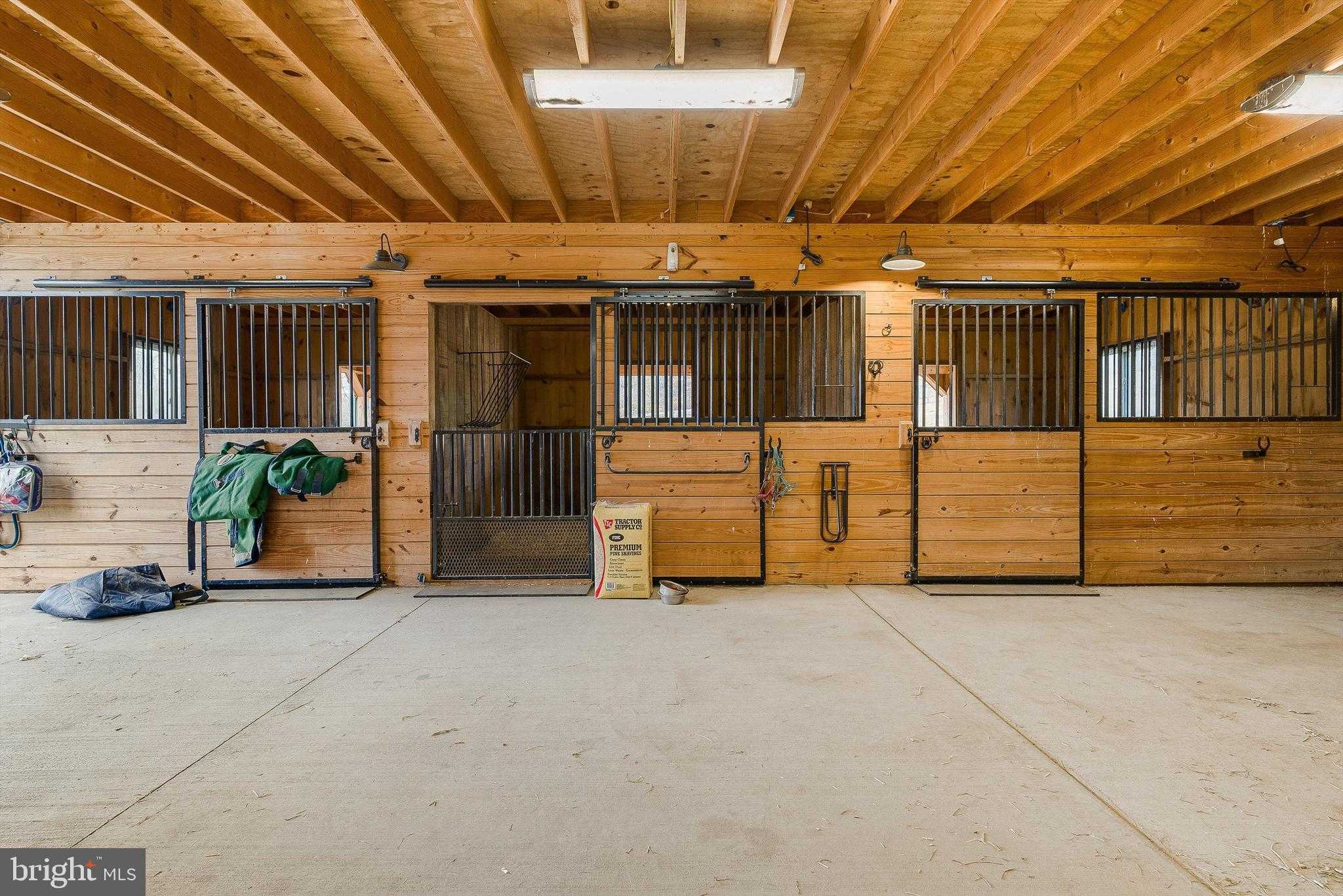 6527 Stable View Ln photo 53
