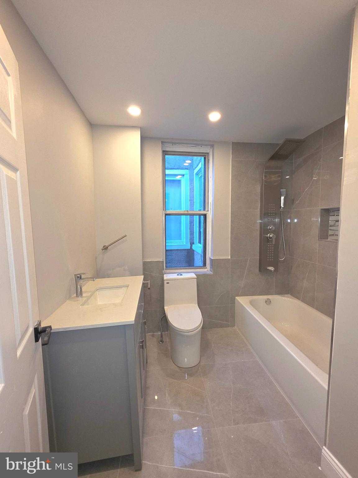 122 N 54th St photo 22