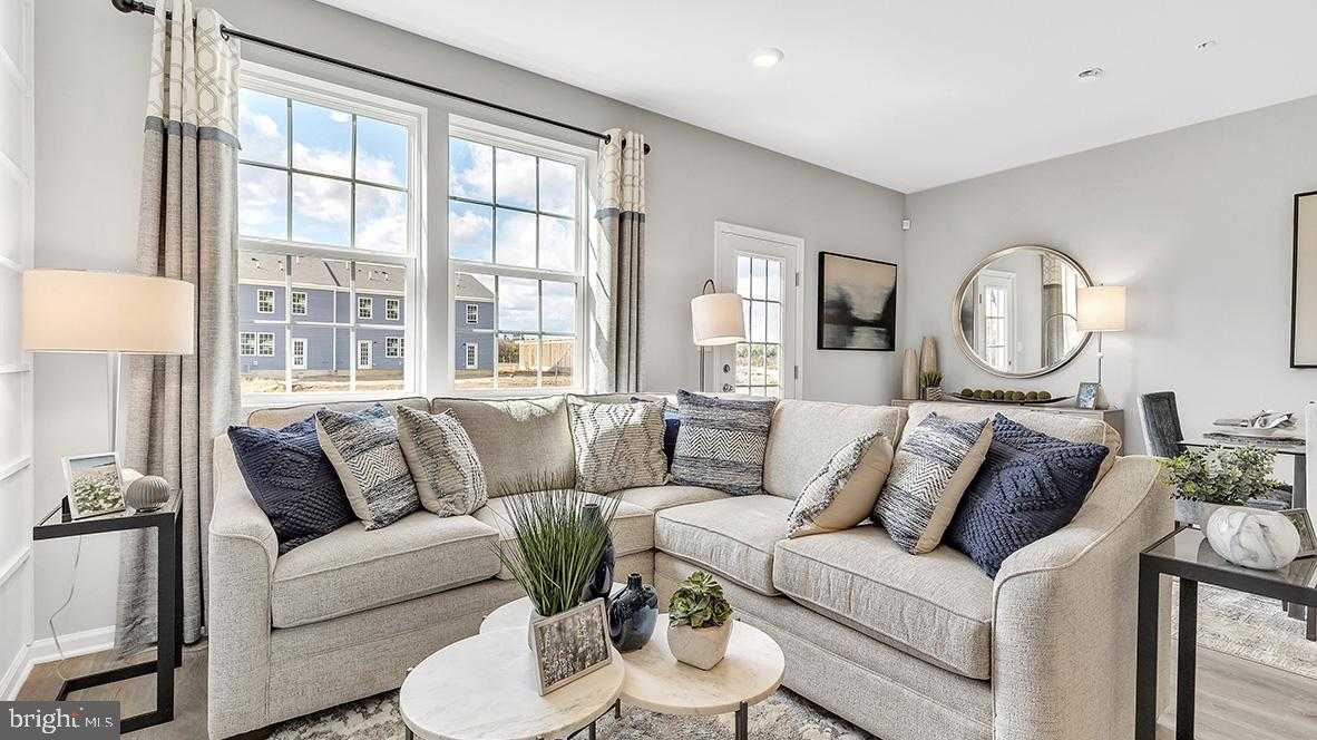 1273 Martin Rd photo 5