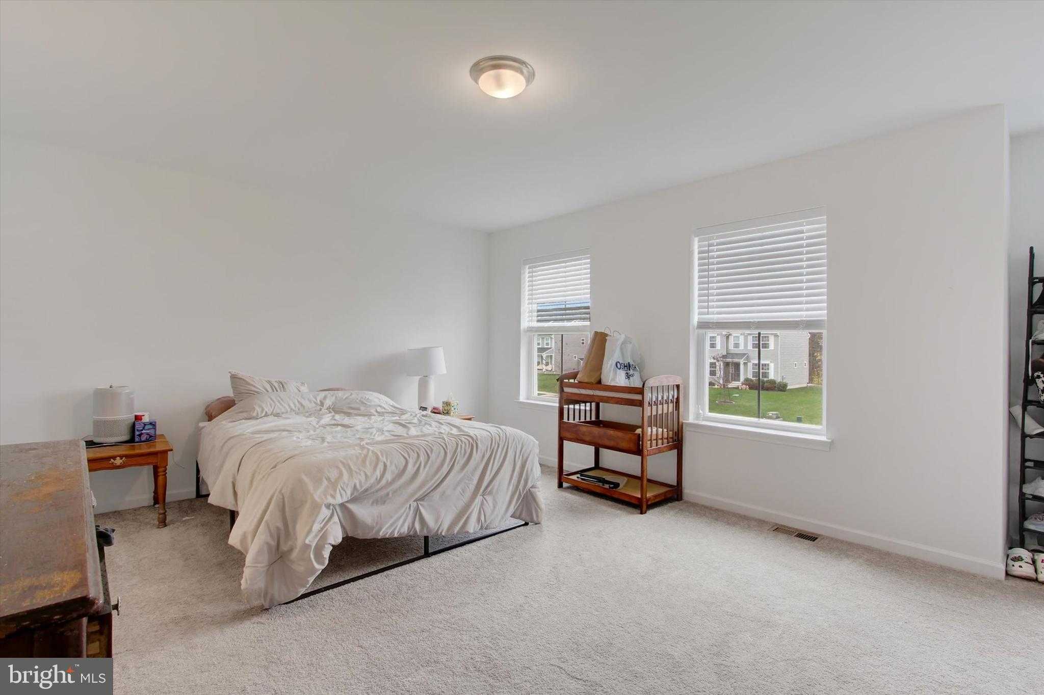 72 Heather Ln photo 16