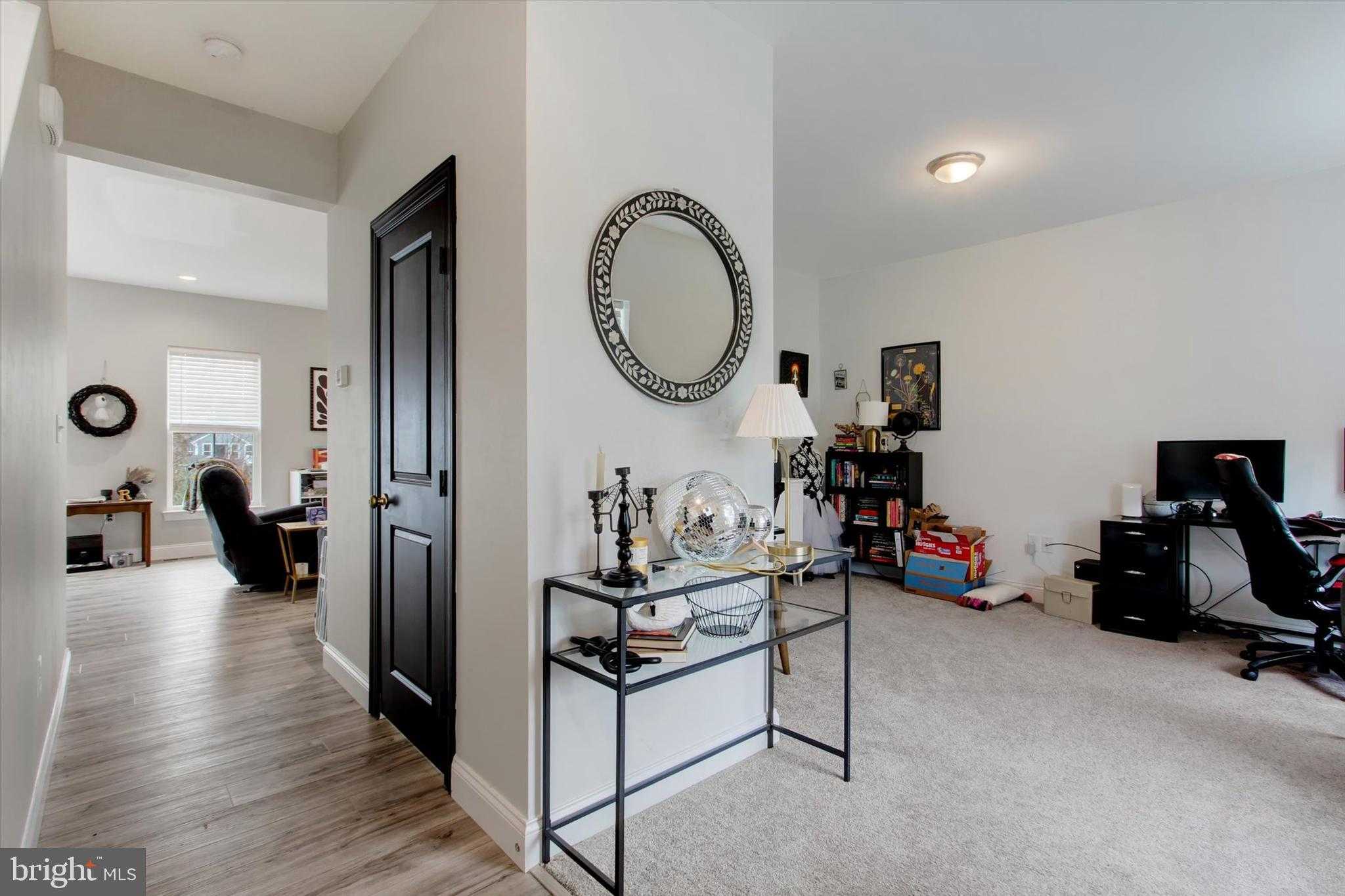 72 Heather Ln photo 2