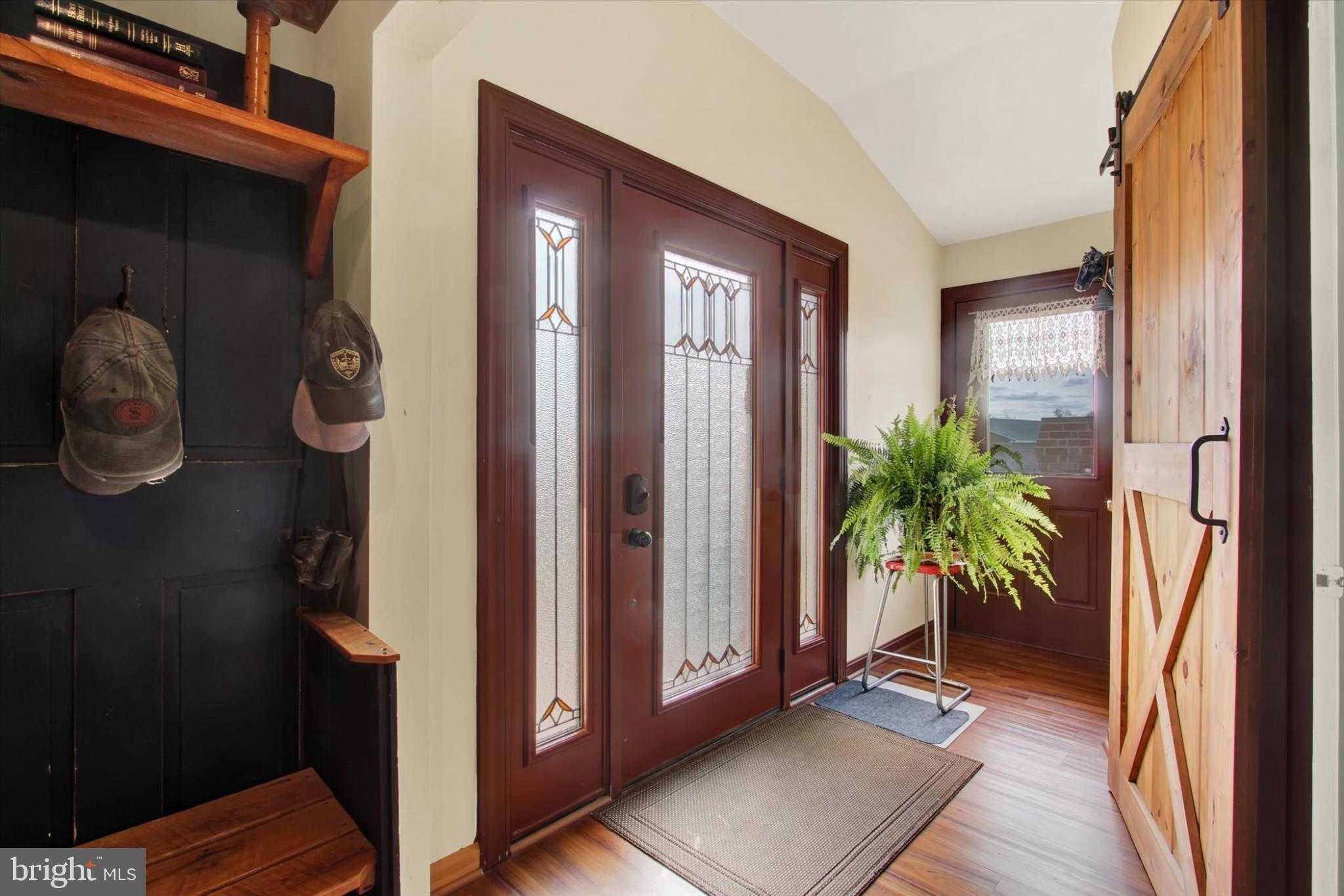 2894 Oxford Rd photo 10