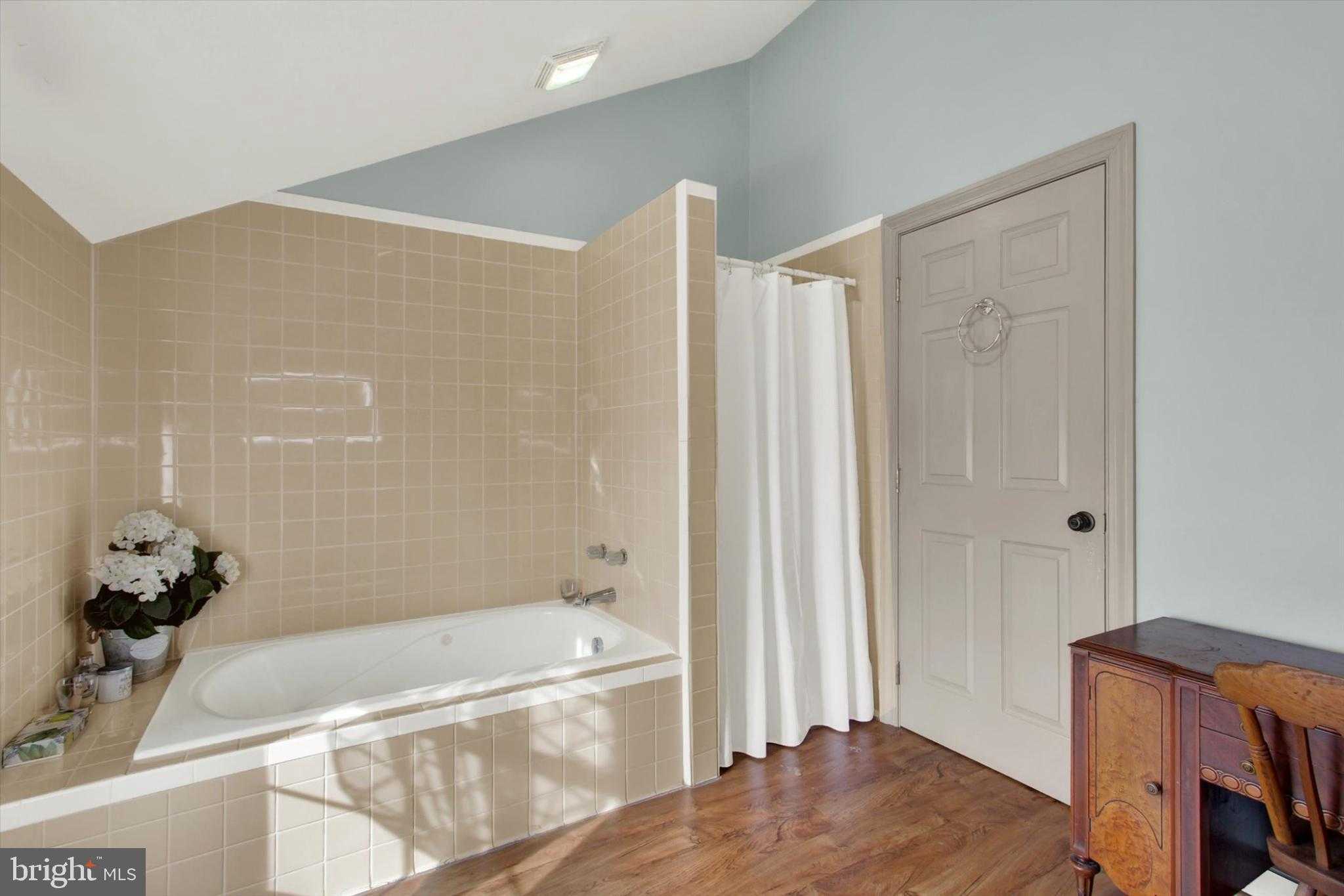 2894 Oxford Rd photo 31