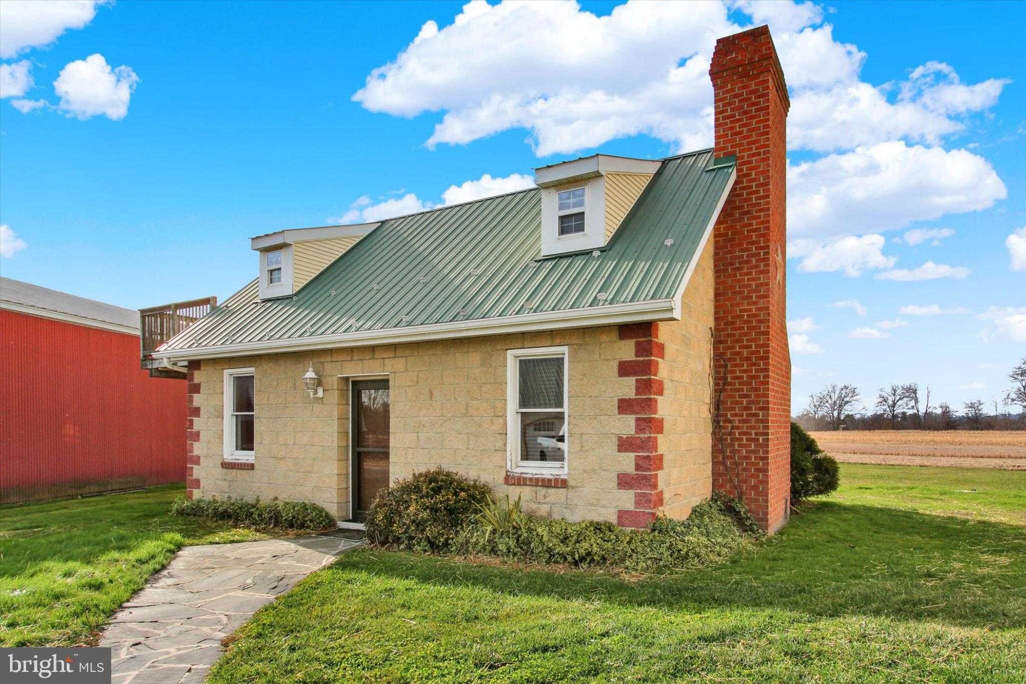 2894 Oxford Rd photo 38