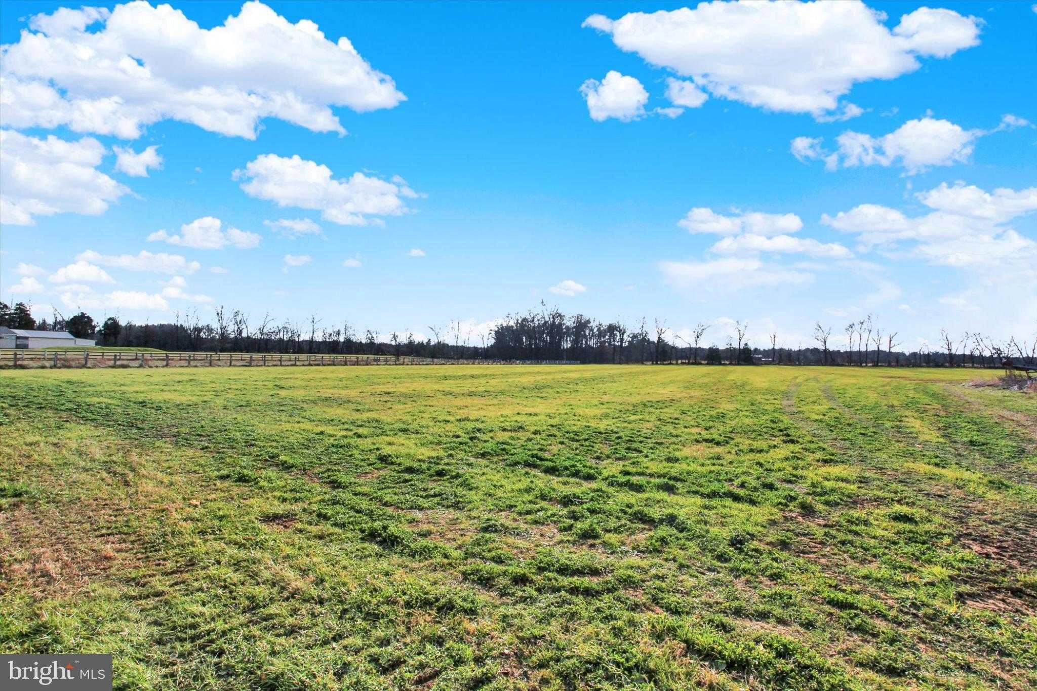 2894 Oxford Rd photo 53