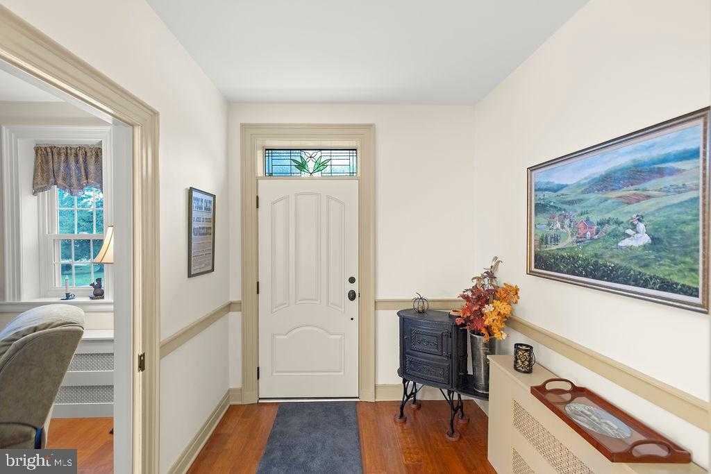 503 Main St photo 14