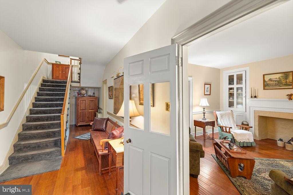 503 Main St photo 15