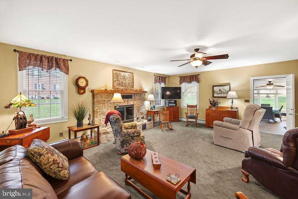 503 Main St photo 21