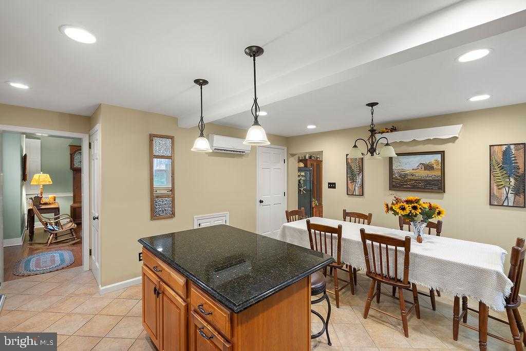 503 Main St photo 31