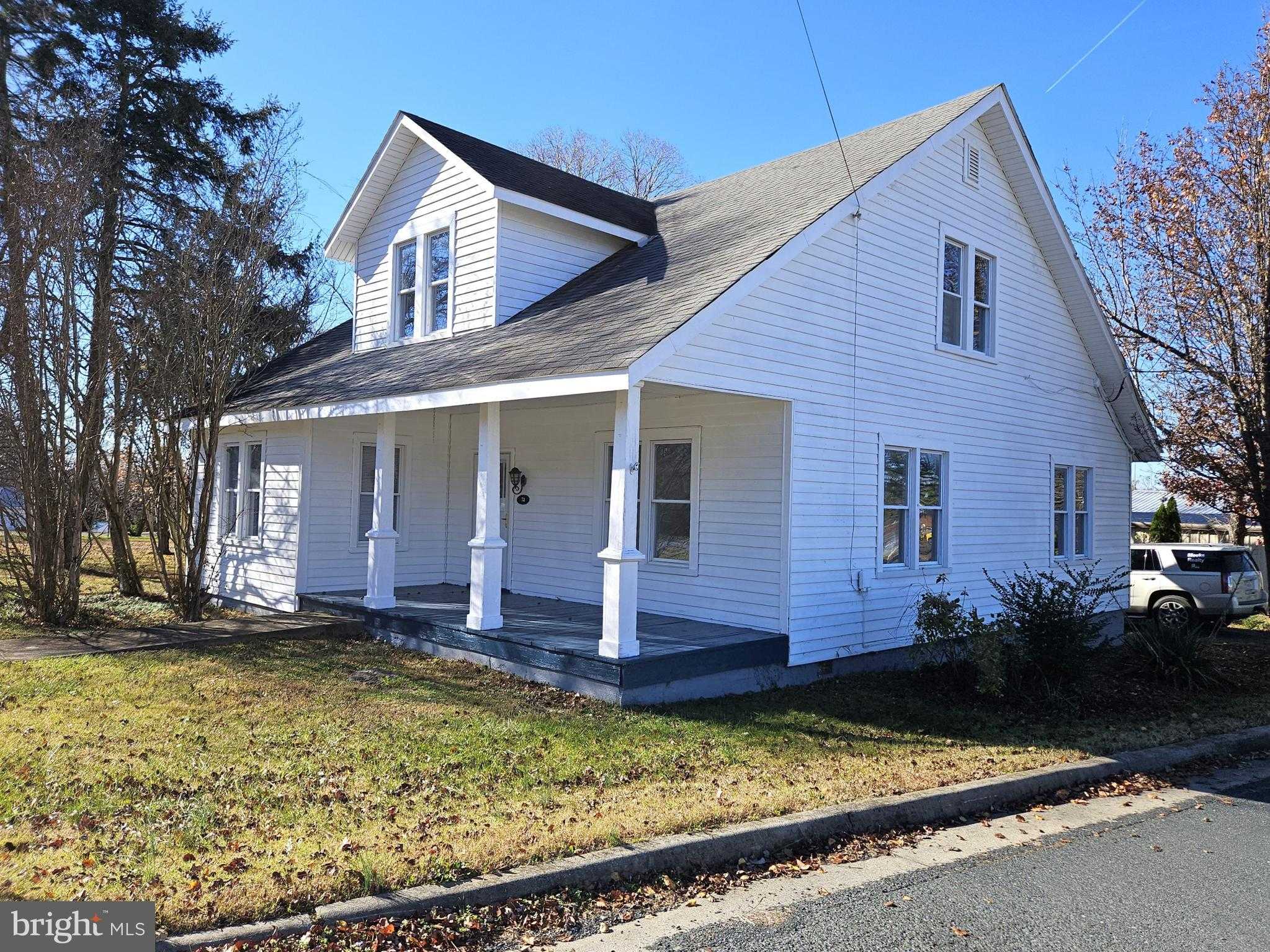 74 Conner St photo 4