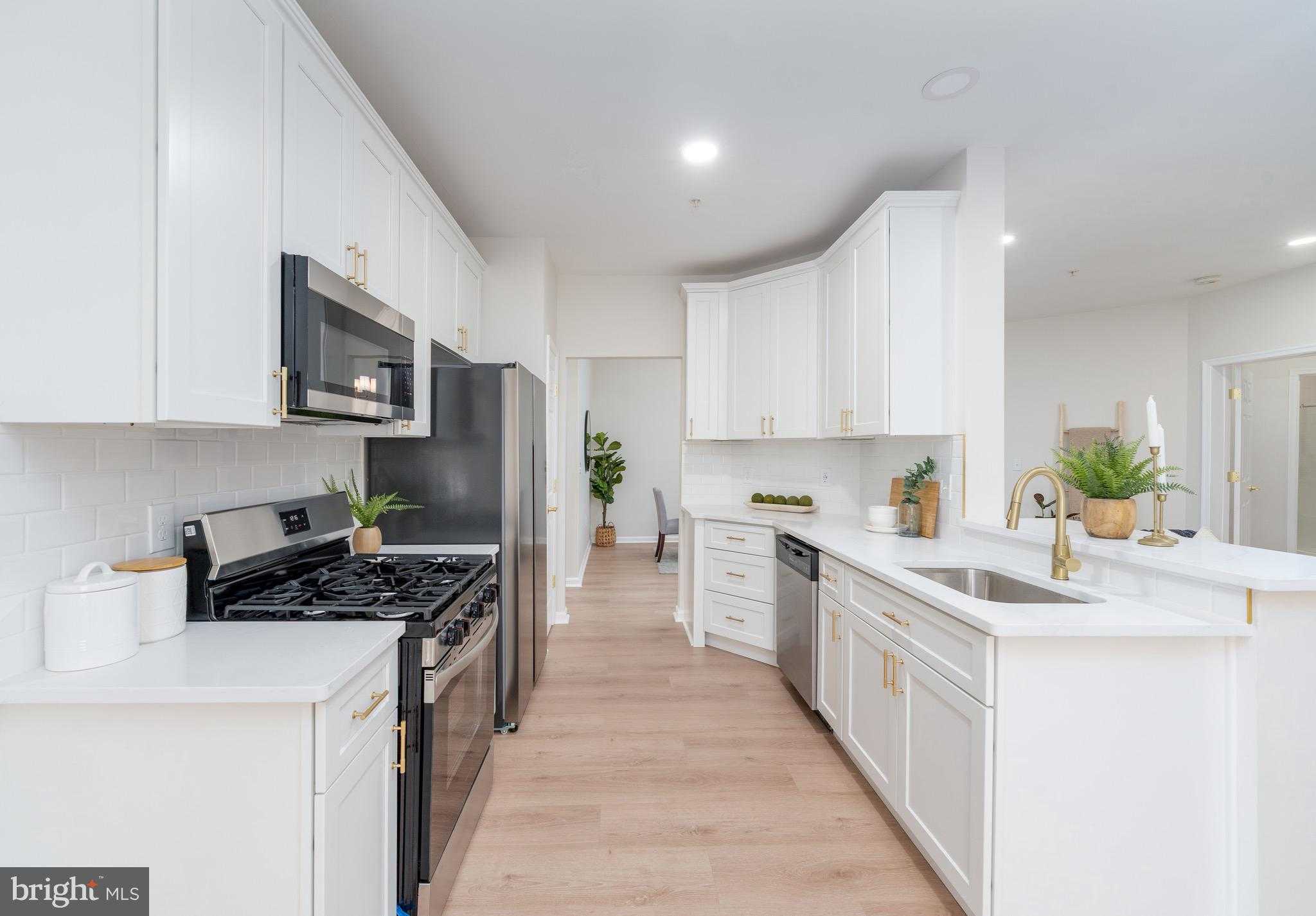 1302g Scottsdale Dr # 173