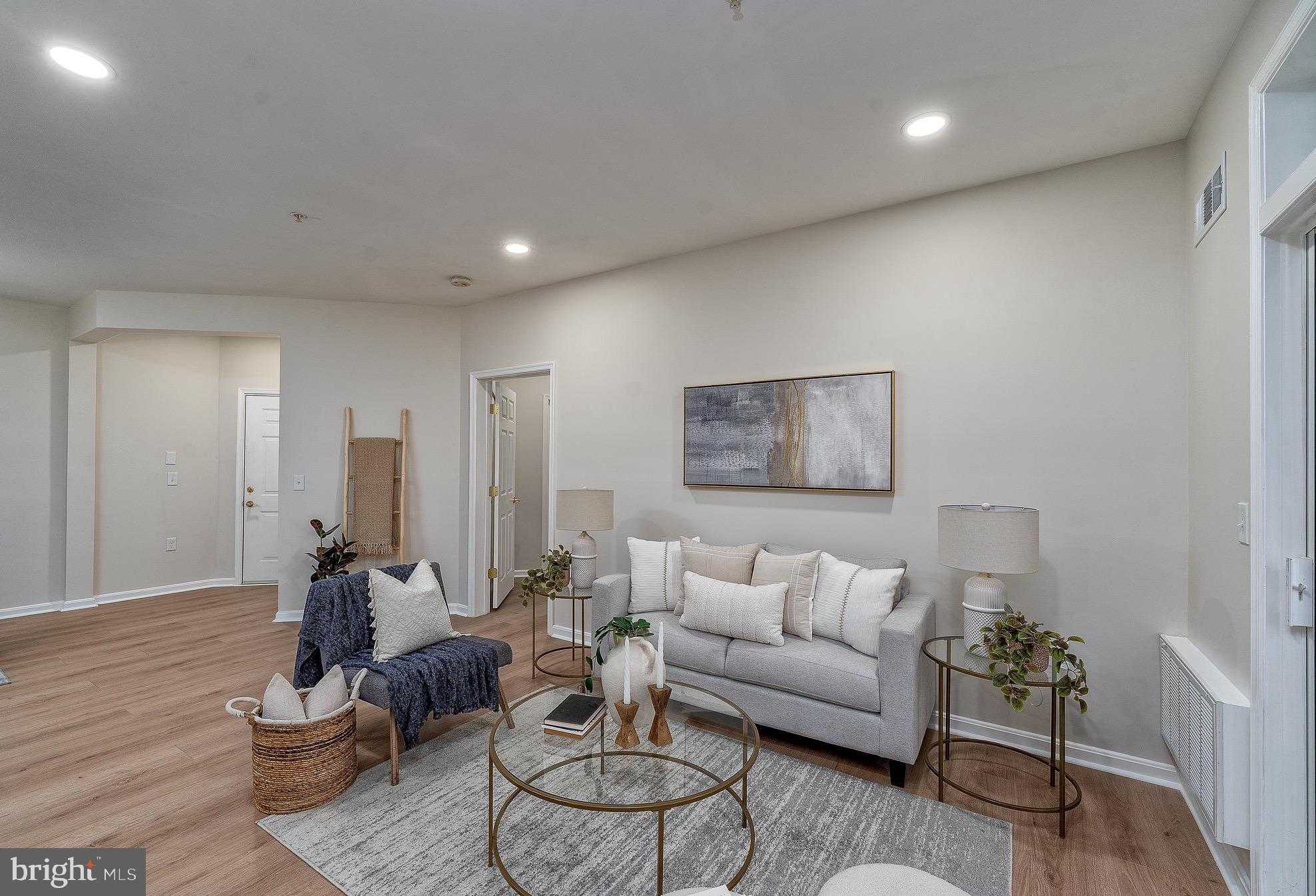 1302g Scottsdale Dr # 173 photo 3