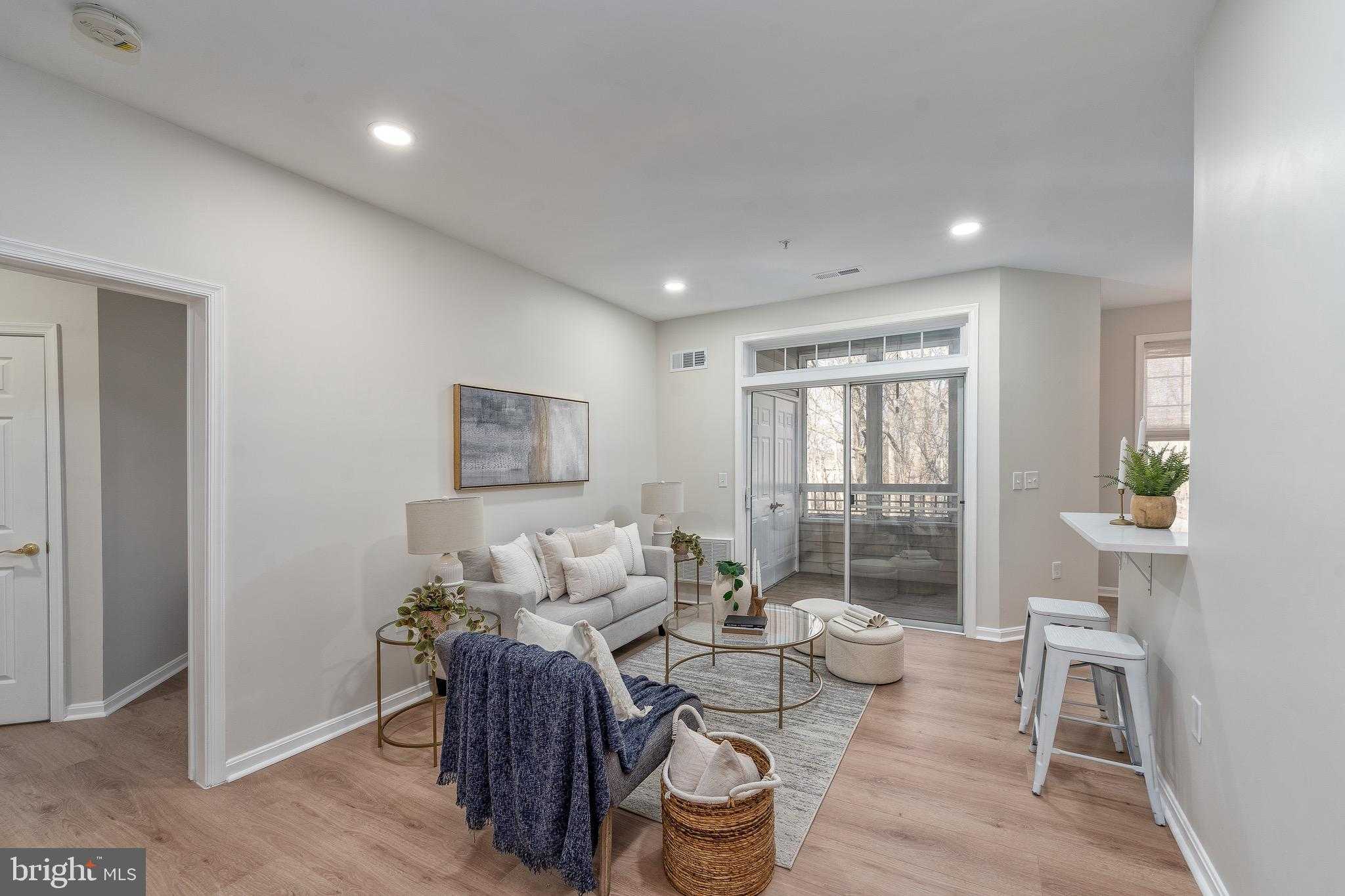 1302g Scottsdale Dr # 173 photo 4