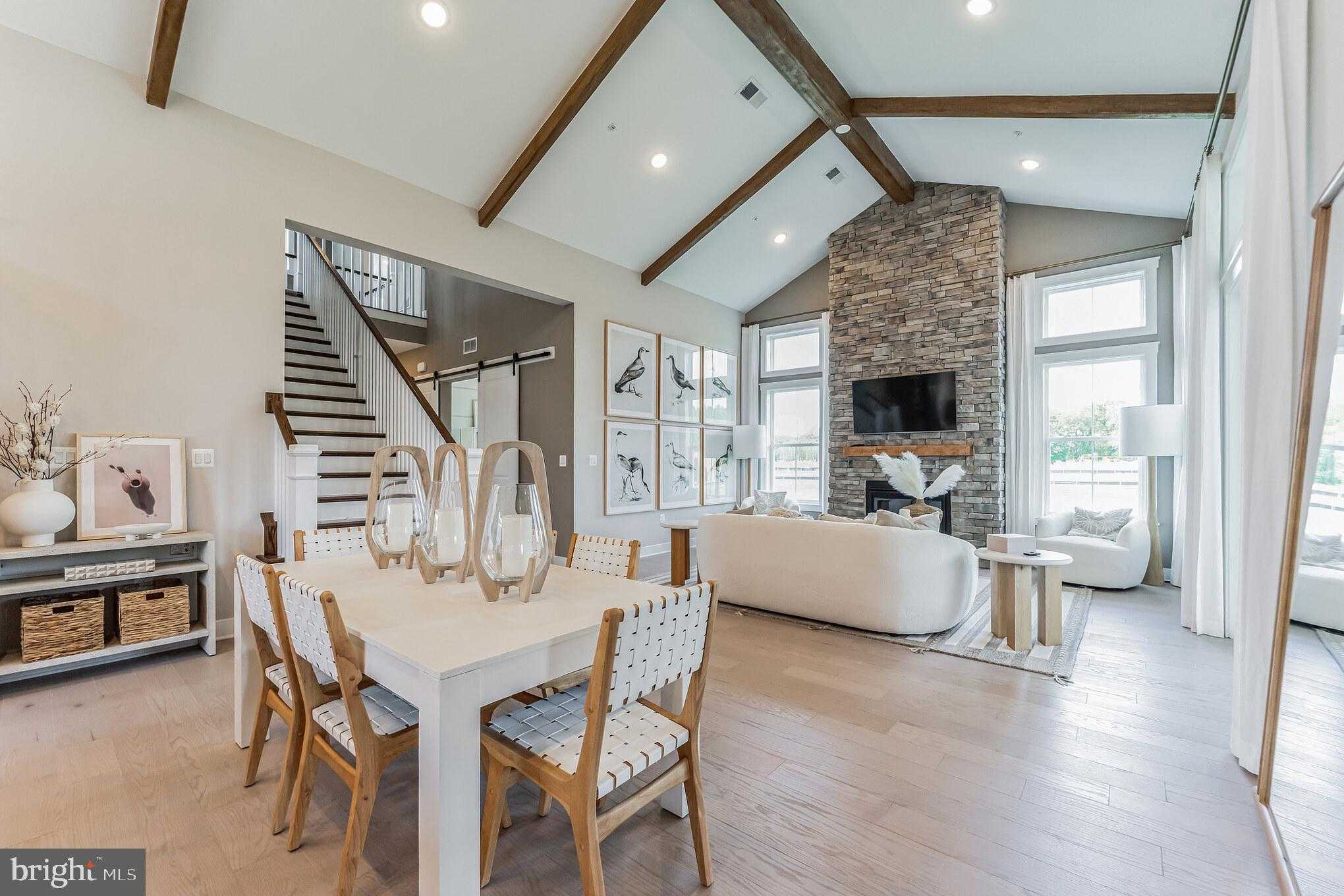 111 Flycatcher Way photo 3