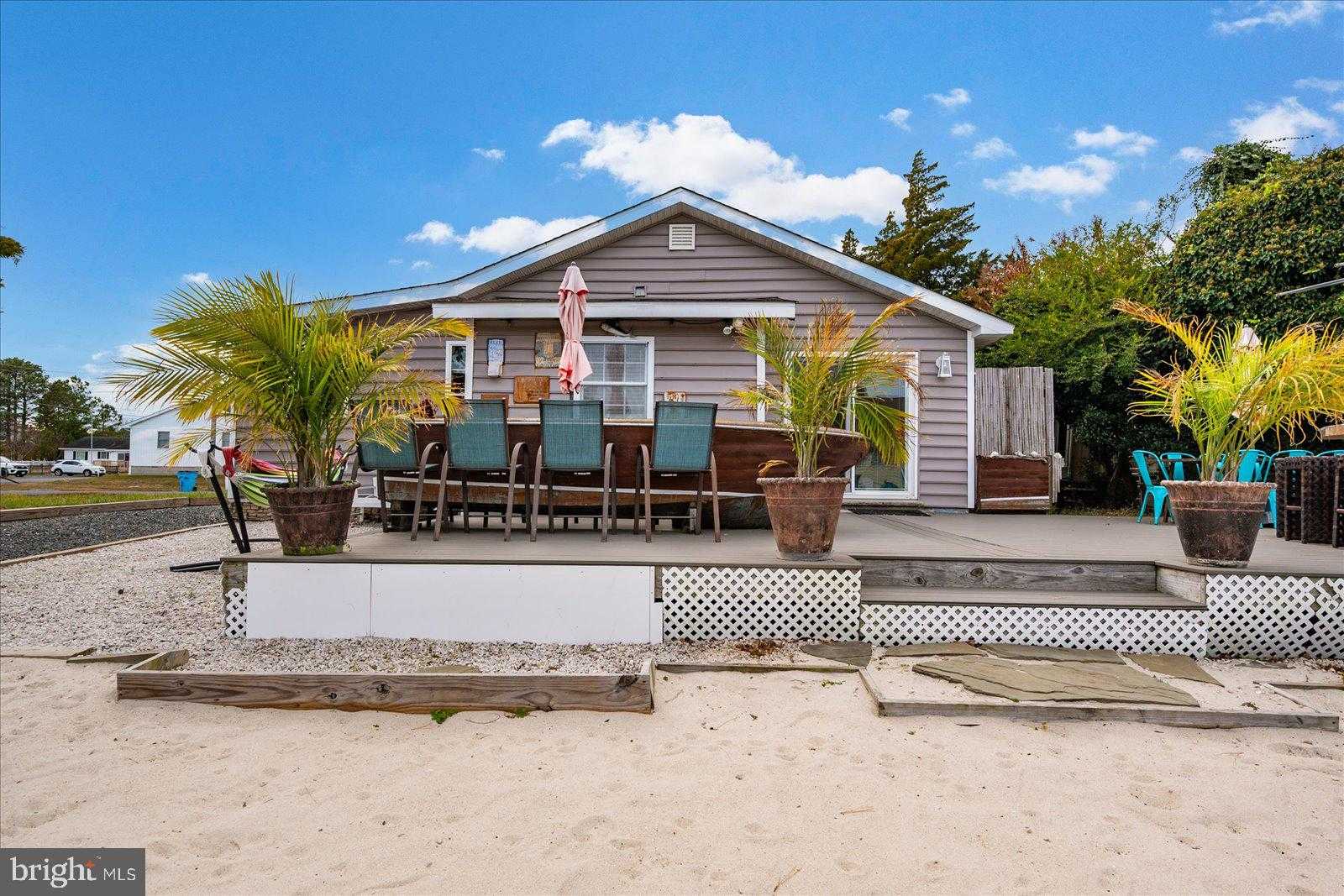 10428 Exeter Rd photo 2