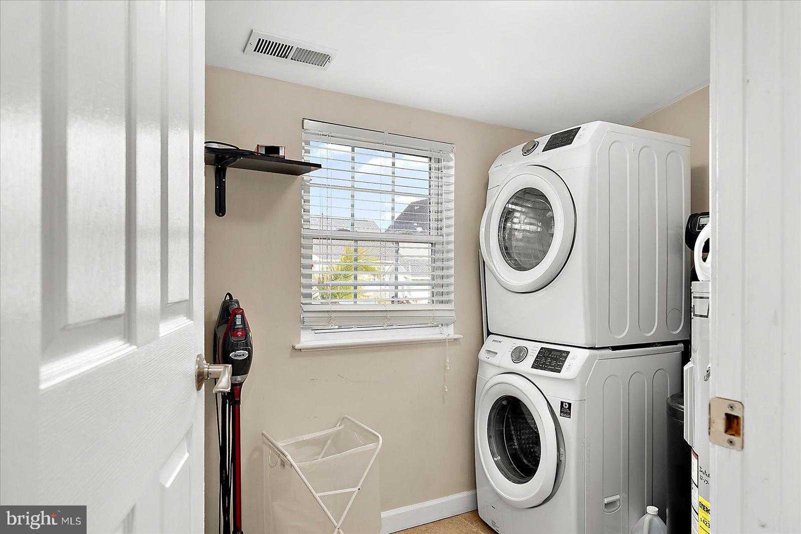 10428 Exeter Rd photo 38