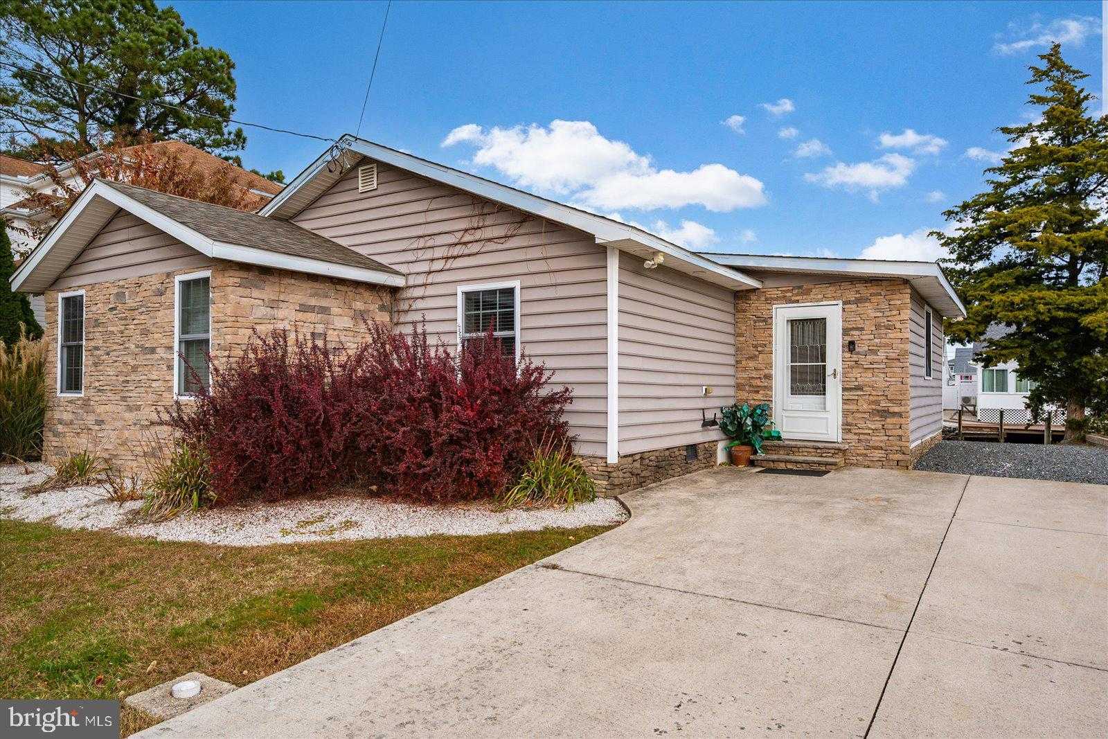 10428 Exeter Rd photo 7