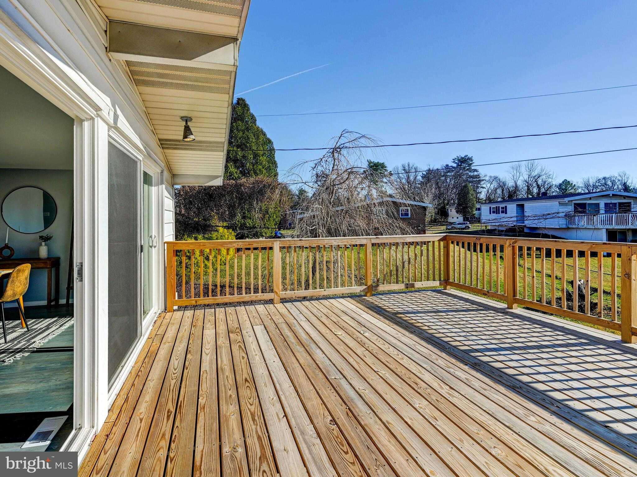 1005 Parkvalley CT photo 23