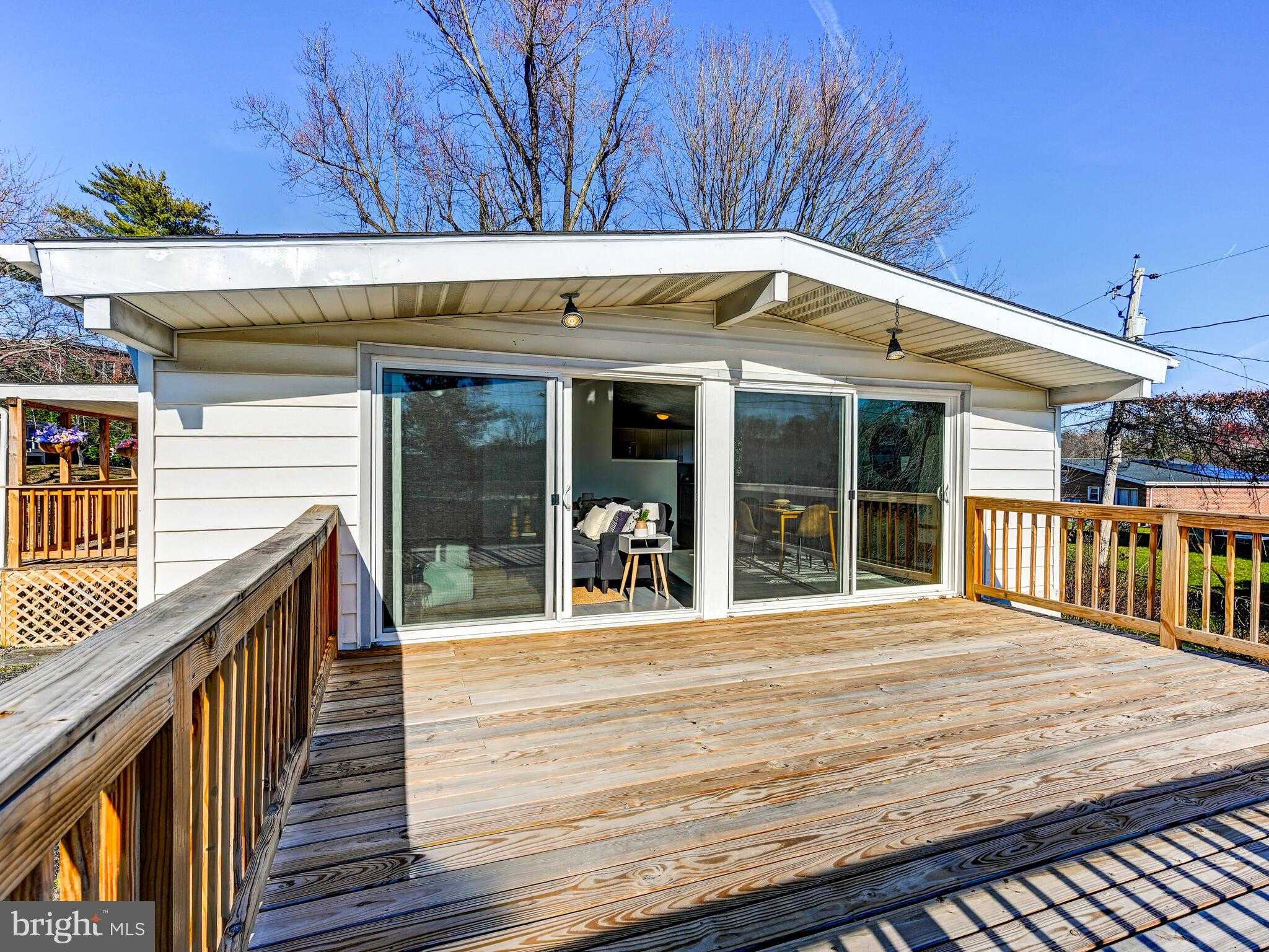 1005 Parkvalley CT photo 24