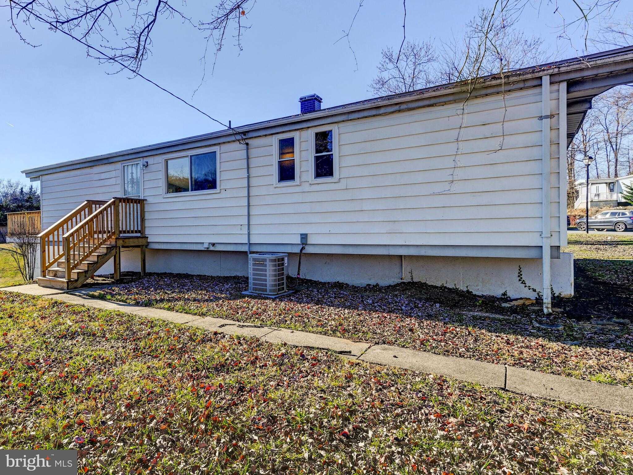 1005 Parkvalley CT photo 26