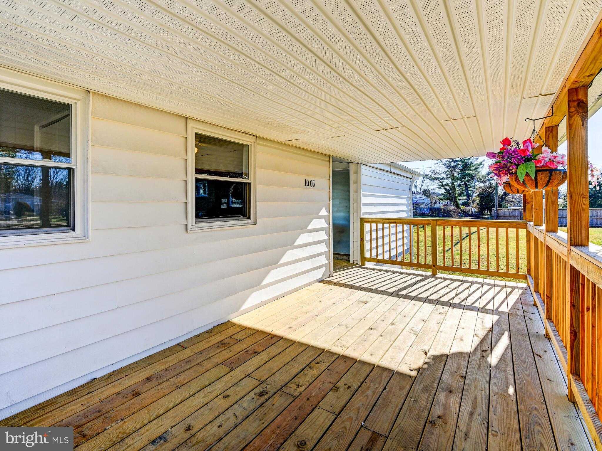 1005 Parkvalley CT photo 3