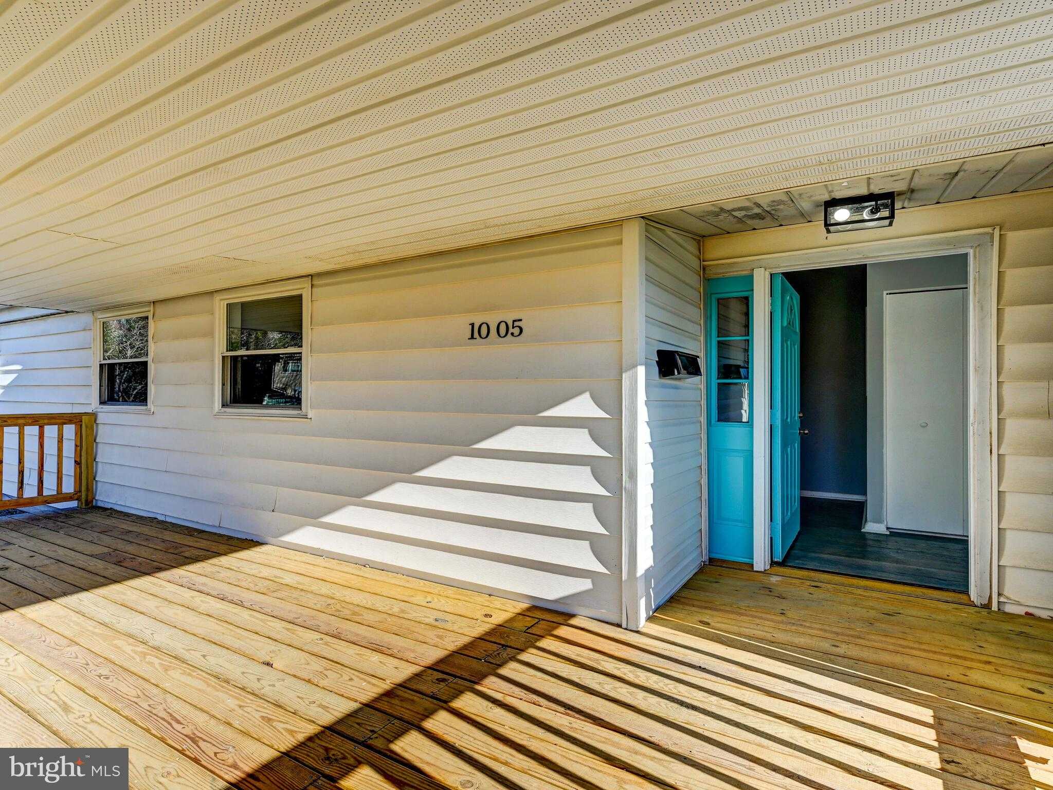 1005 Parkvalley CT photo 5