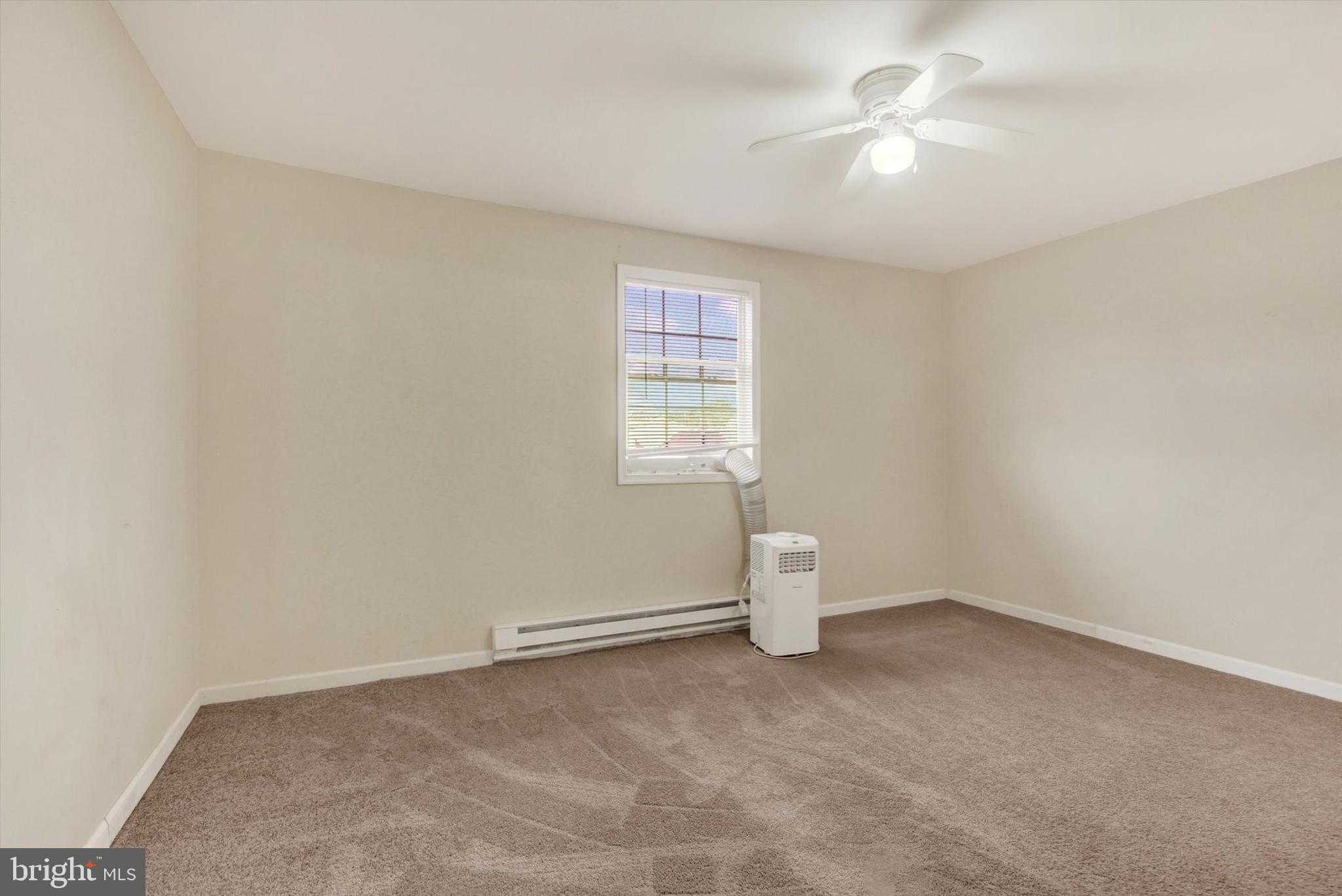 346 S Potomac St photo 17