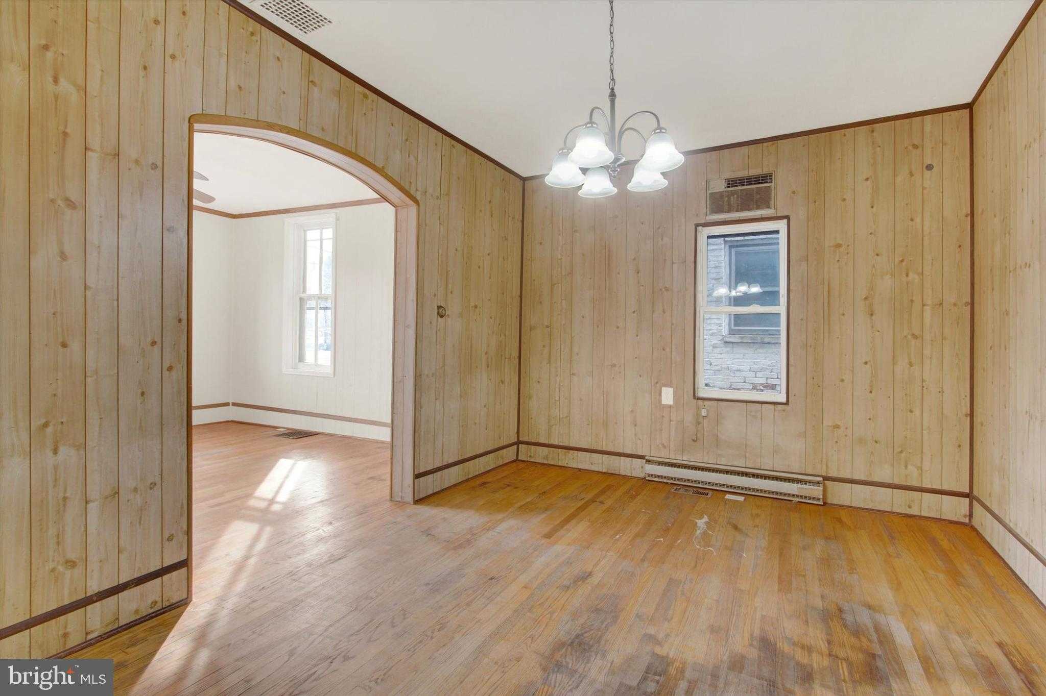 346 S Potomac St photo 8