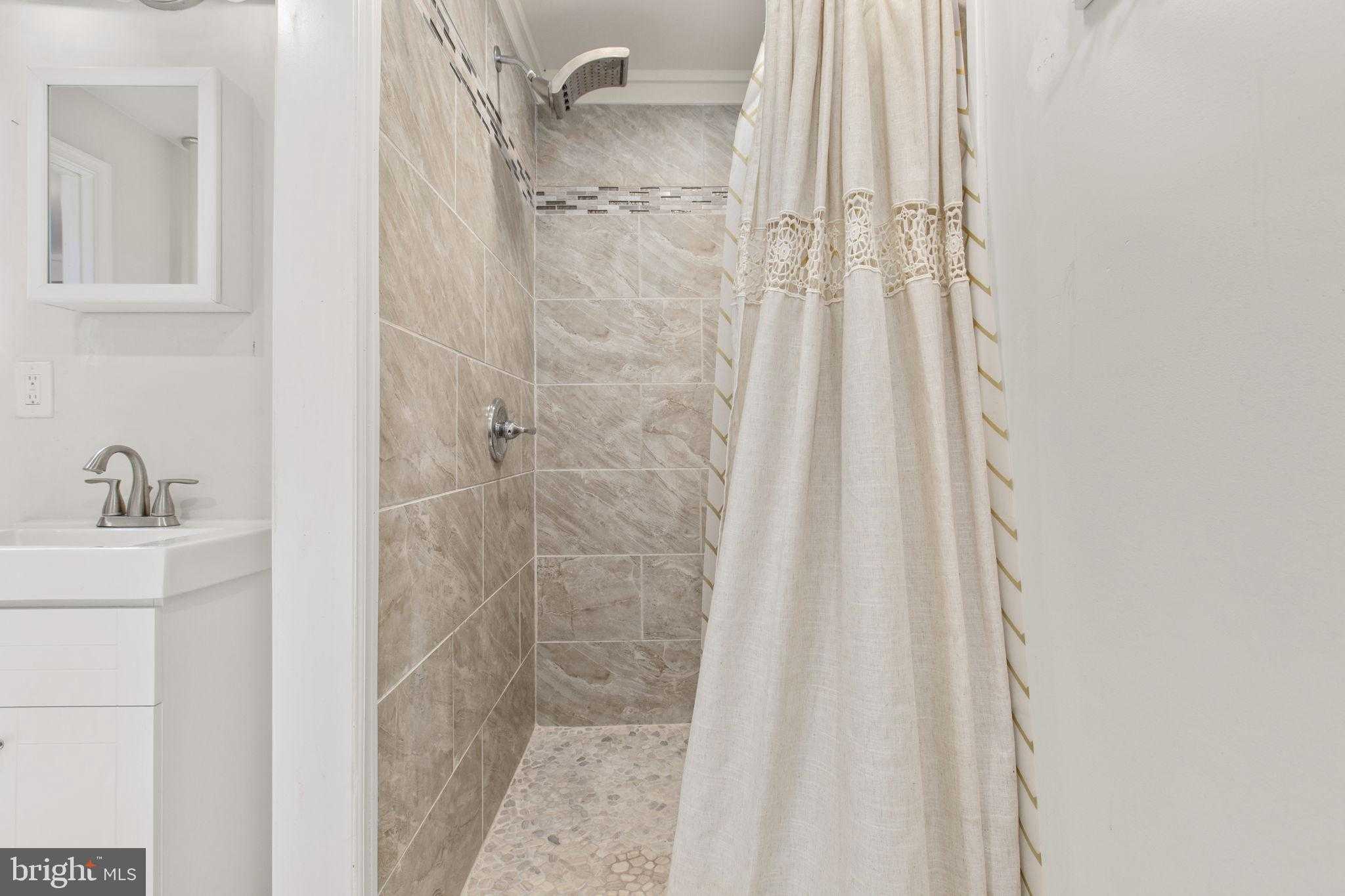 7312 Sugar Hollow Rd photo 17