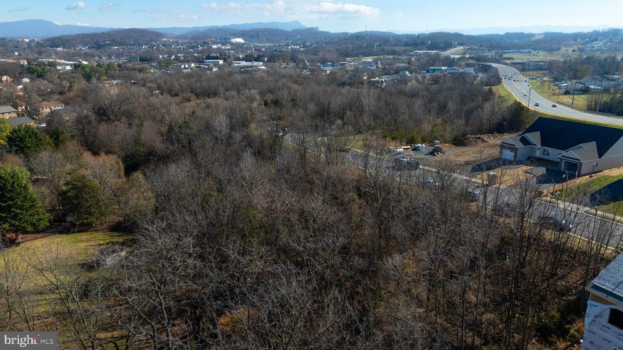 2122 Willow Hill Dr photo 14