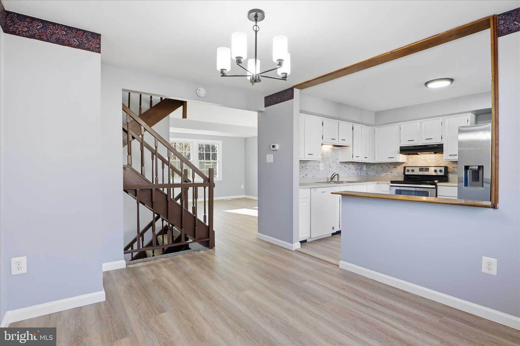 19847 Wheelwright Dr photo 10