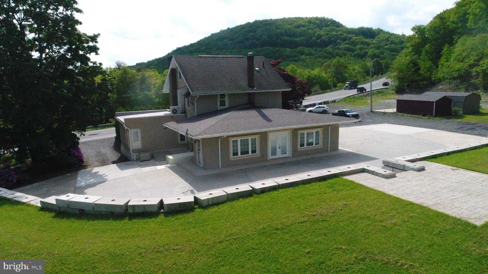 794 Claremont Ave photo 19