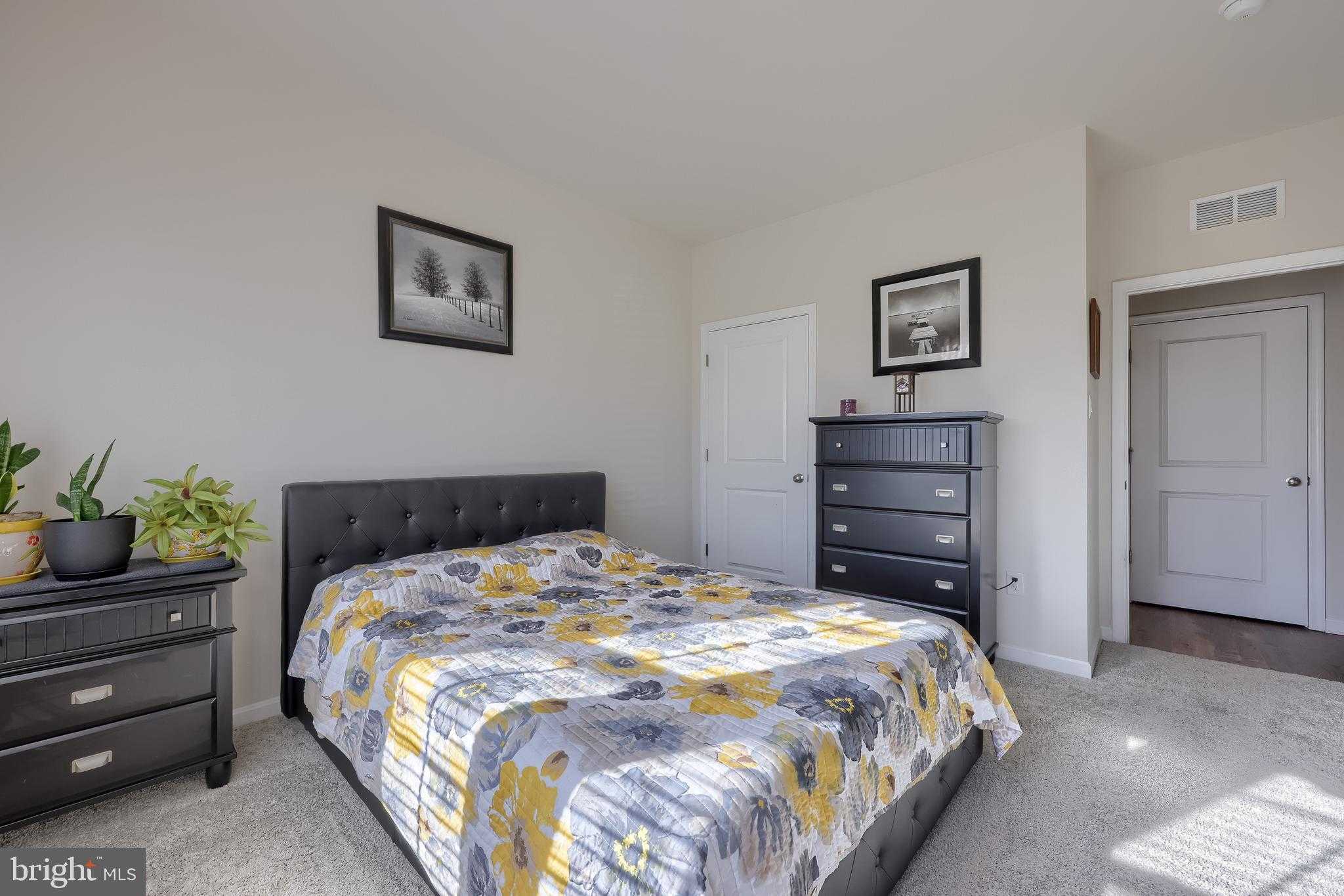 6132 Deborah Dr photo 17