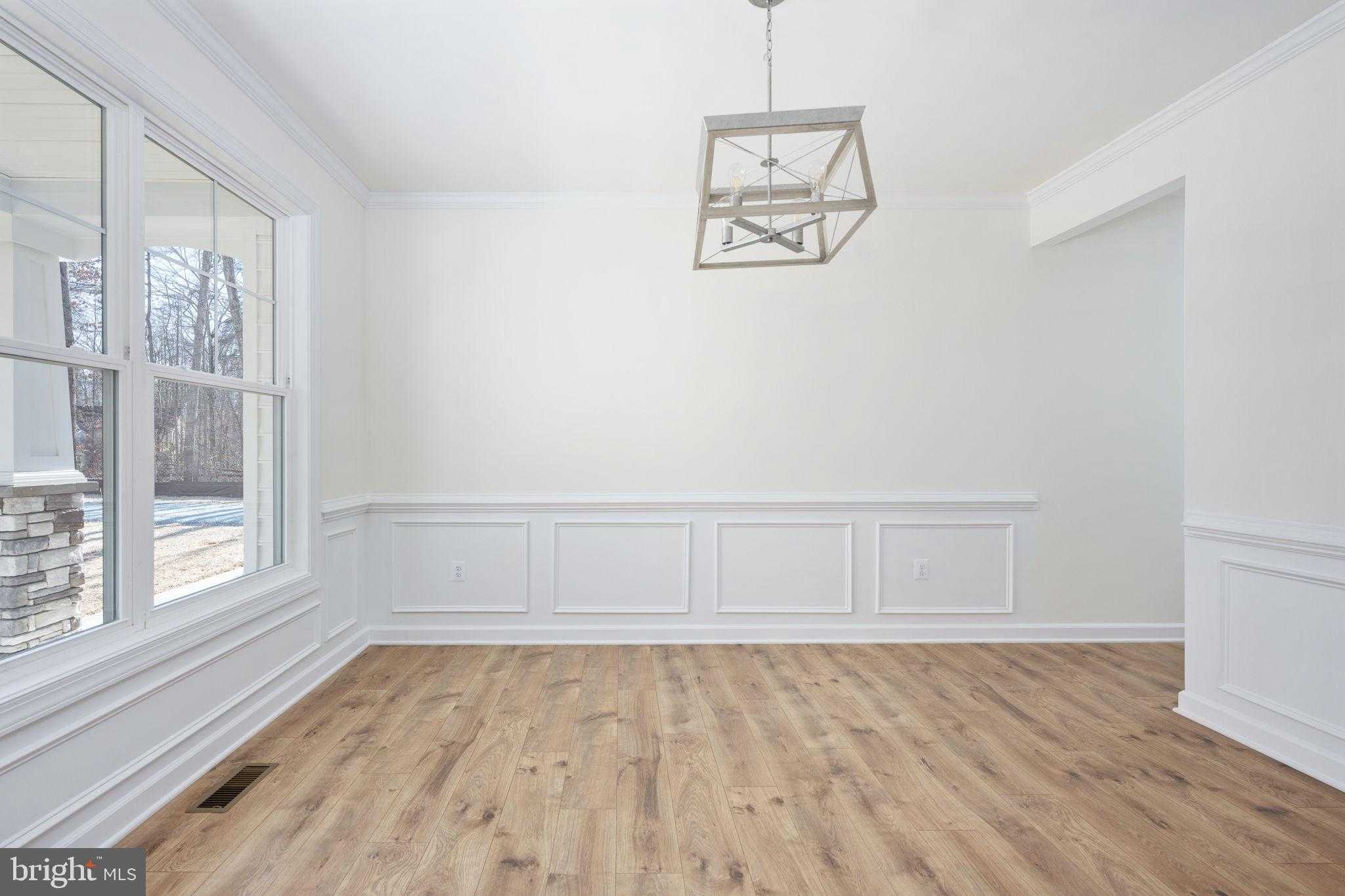 569 Tacketts Mill Rd photo 37