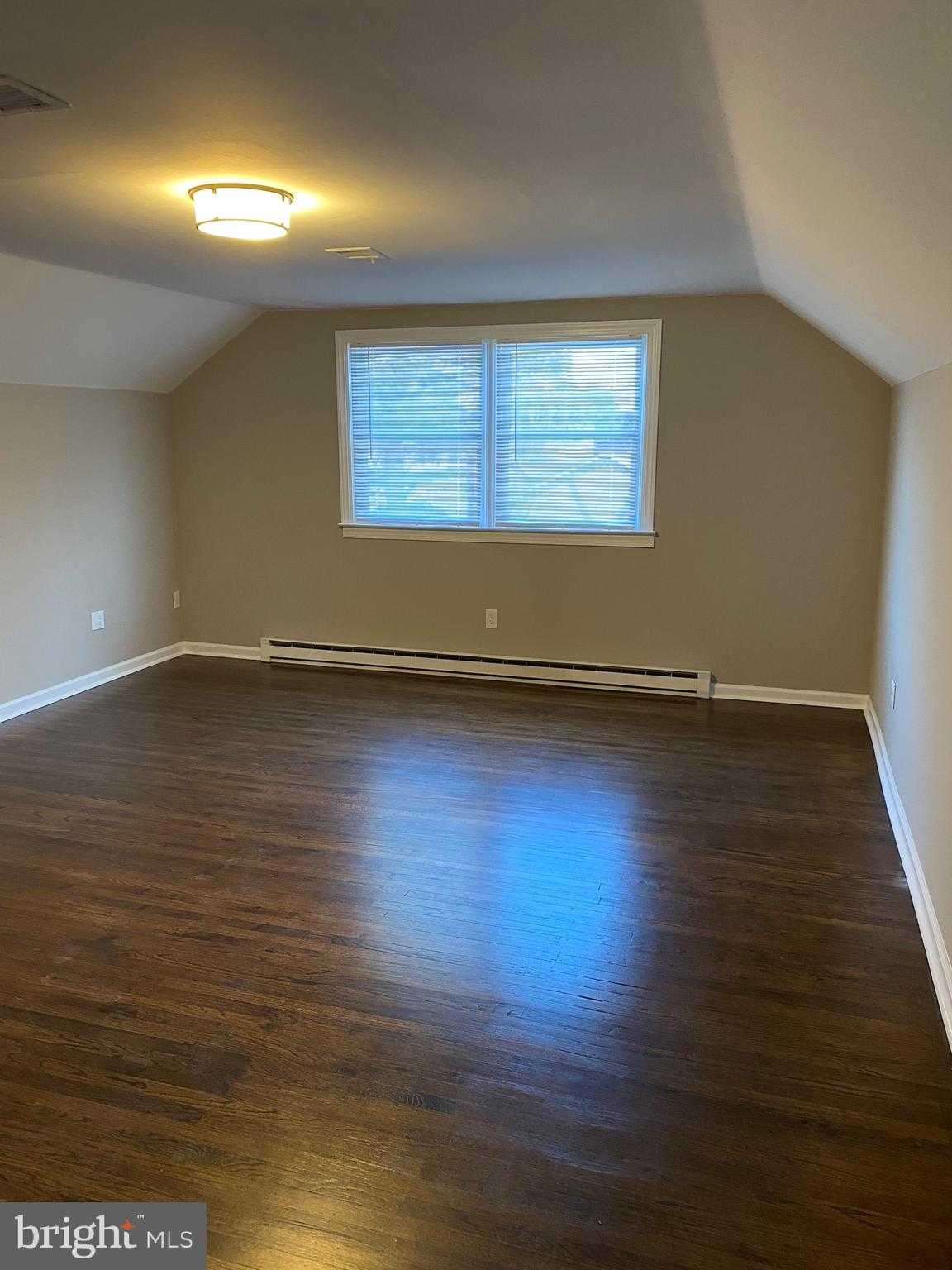 1021 Meetinghouse Rd photo 3