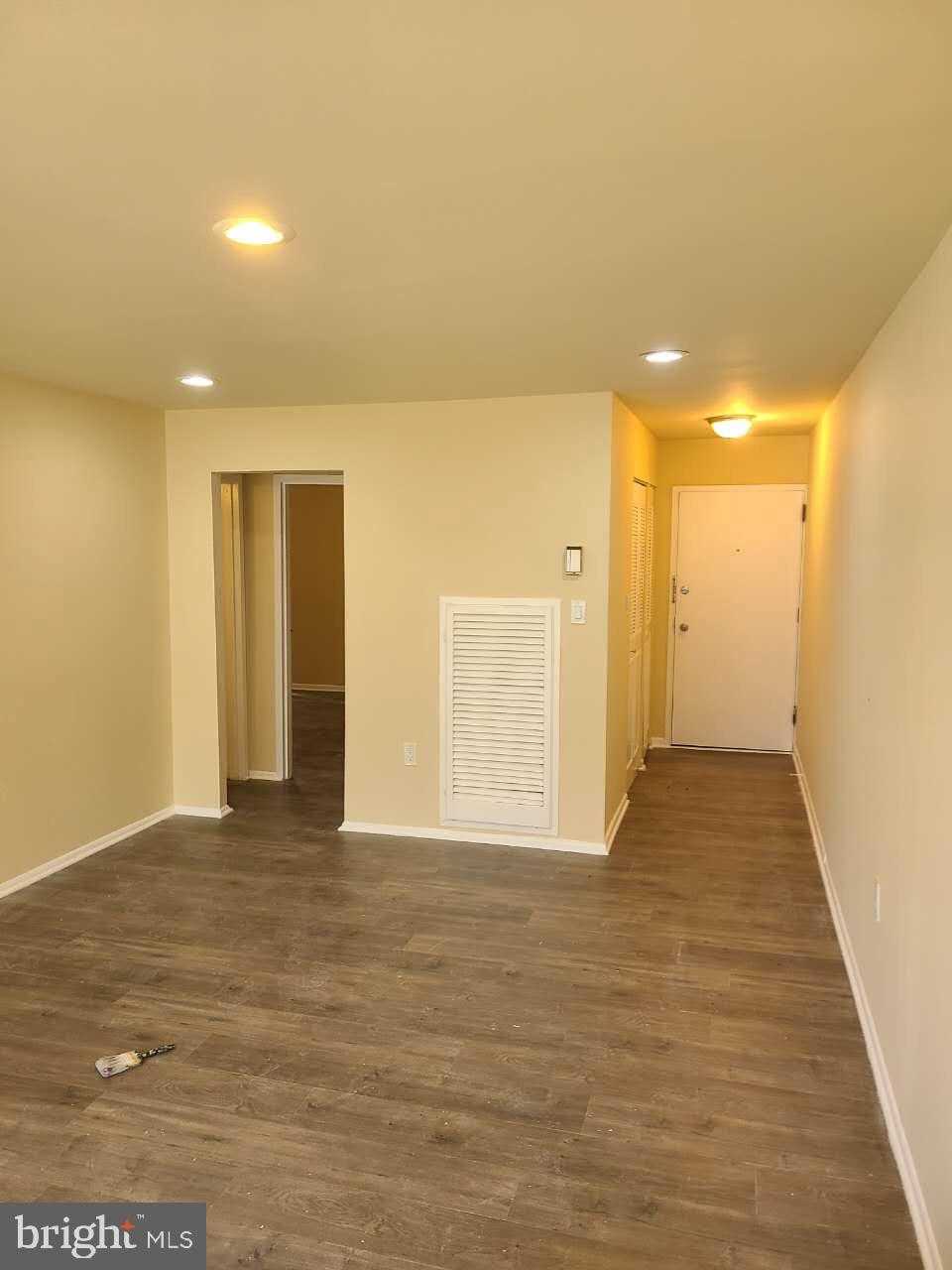 8685 Greenbelt Rd Apt 102 photo 10