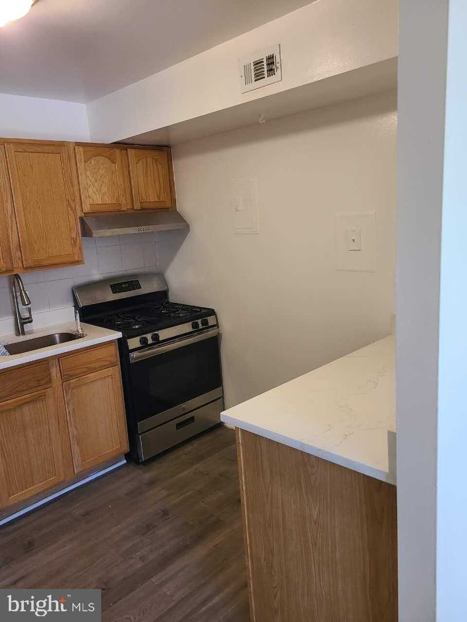 8685 Greenbelt Rd Apt 102 photo 5