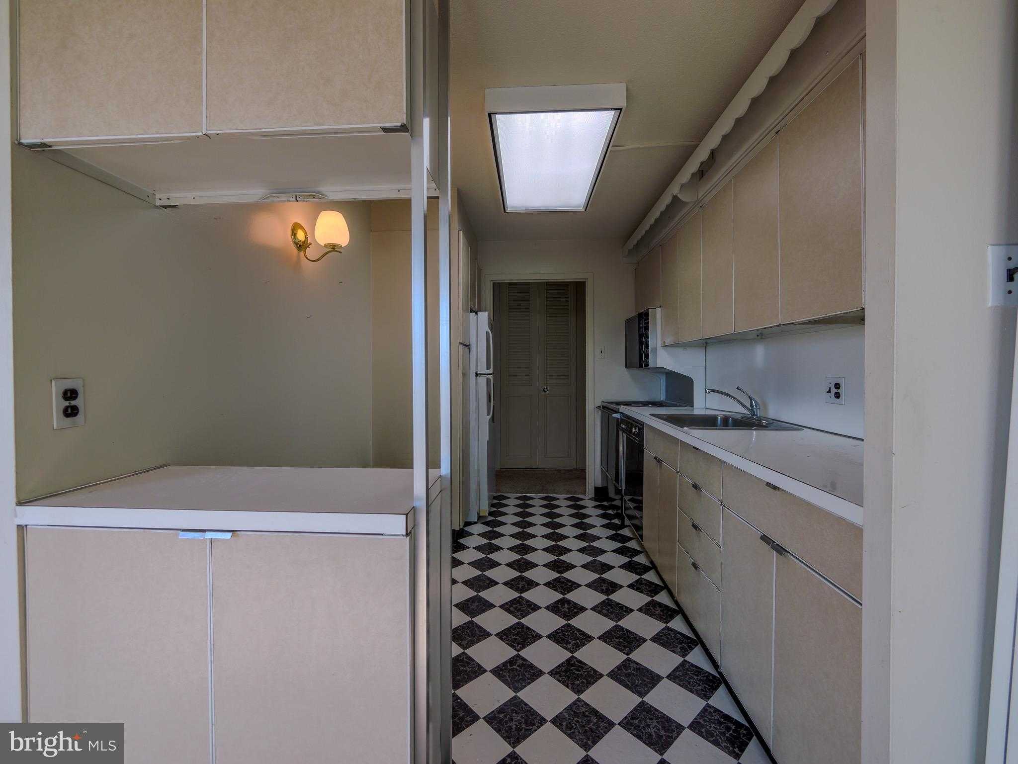 1001 City Ave photo 9