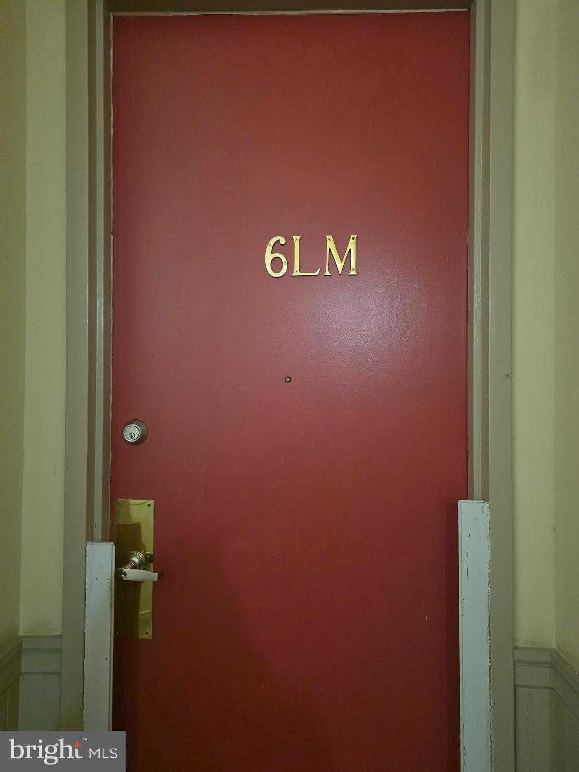 1010 Race St Ph photo 2