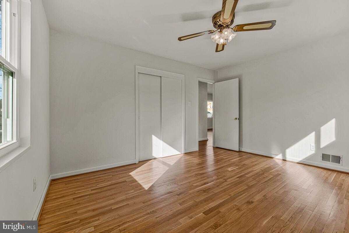 4803 Stockton Ln photo 19