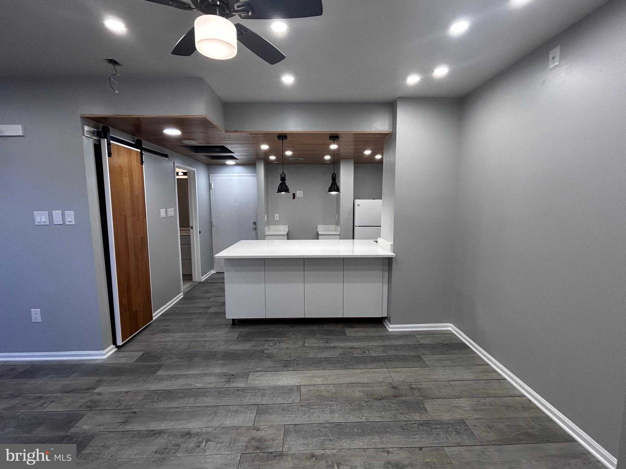 1601 Spring Garden St Apt 502 photo 14