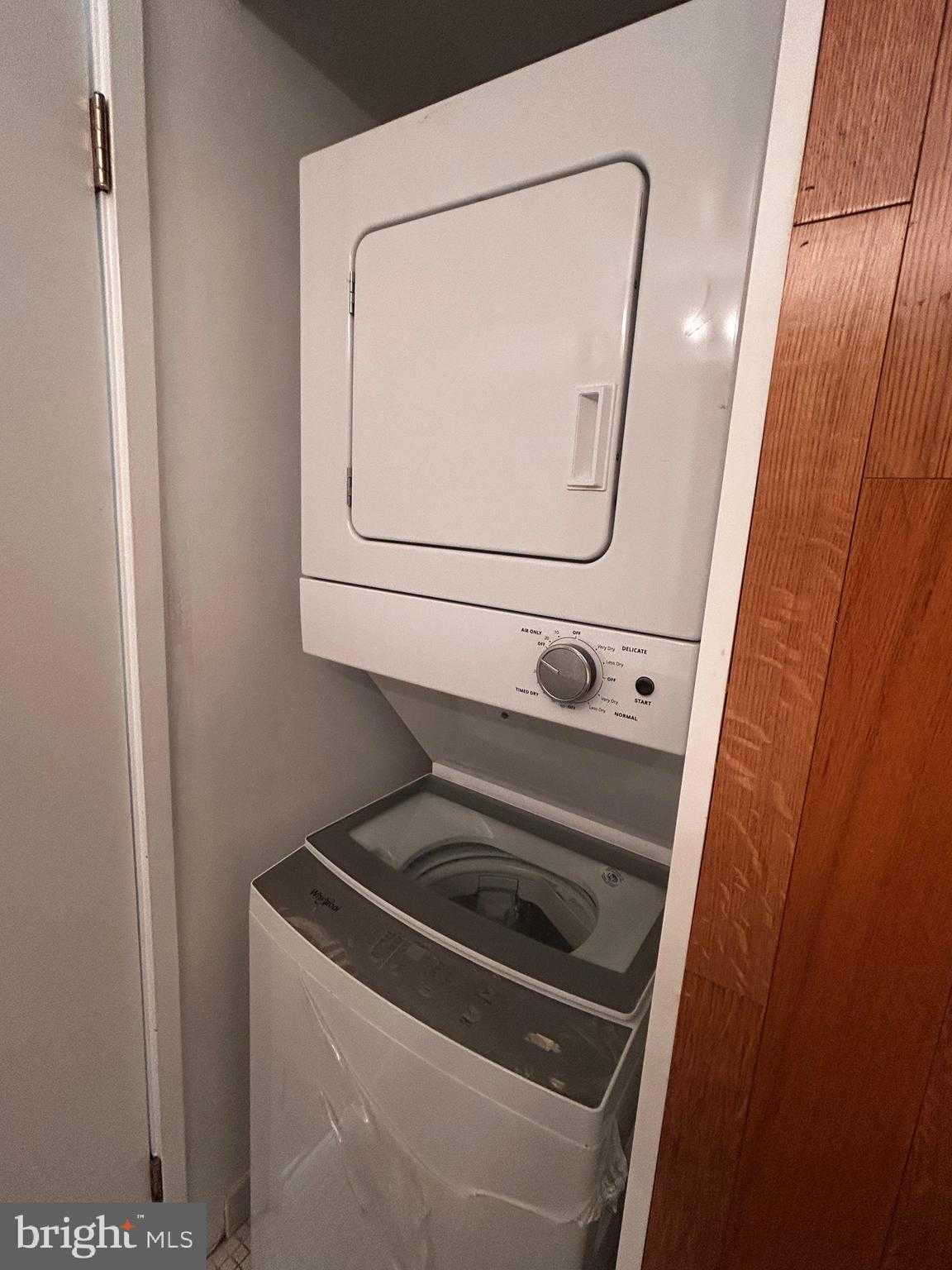 1601 Spring Garden St Apt 502 photo 8