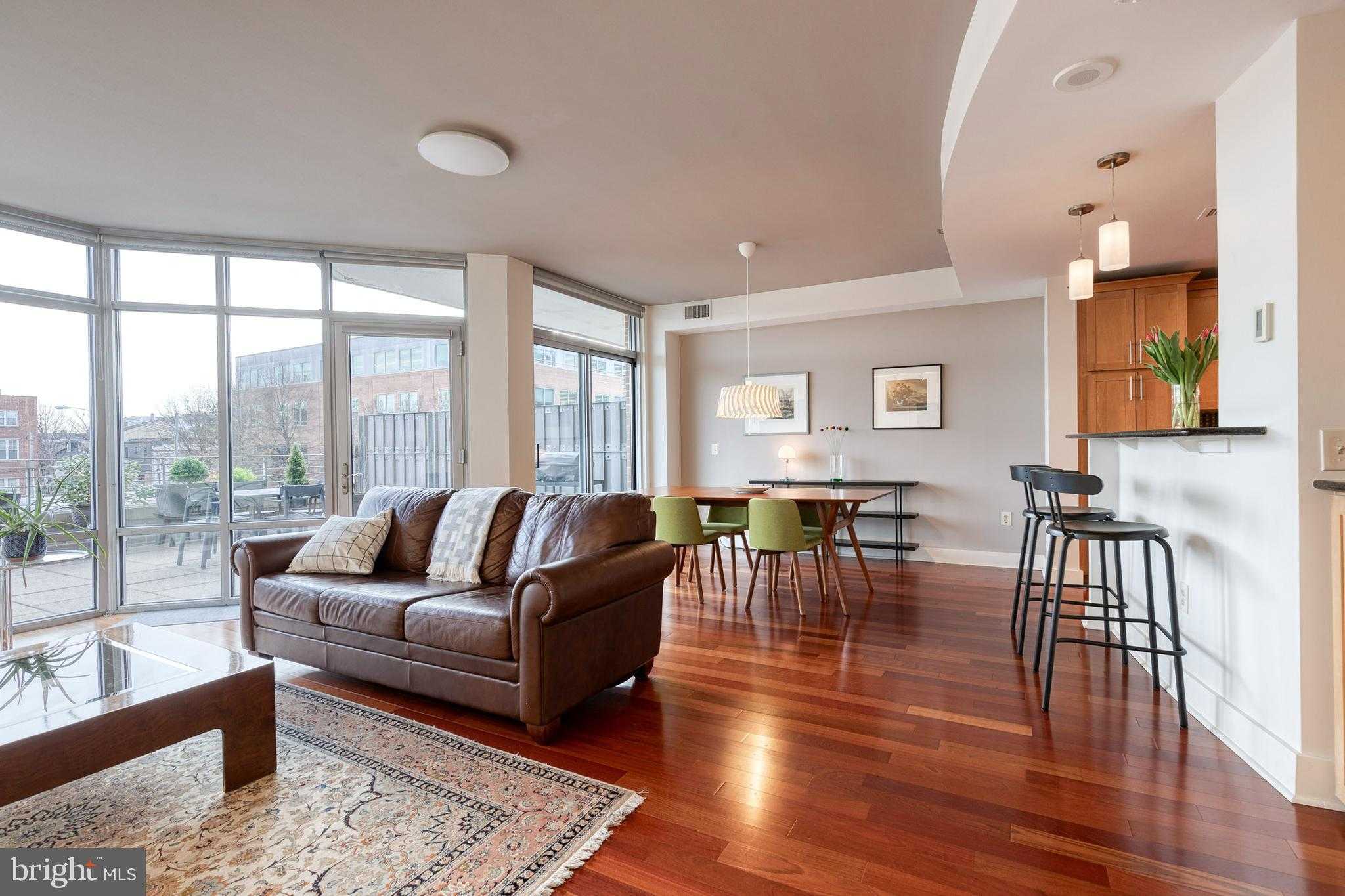 1400 Lancaster St Apt 305 photo 7