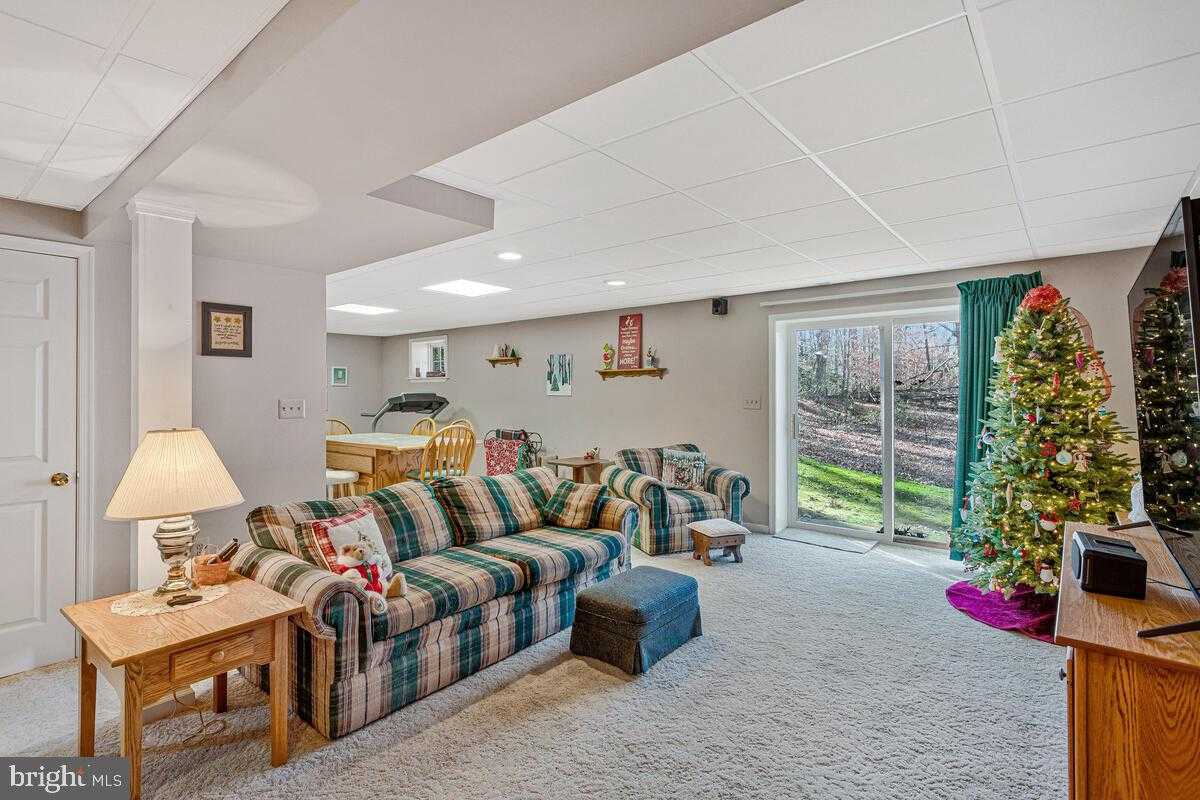 4818 Independence Dr photo 35