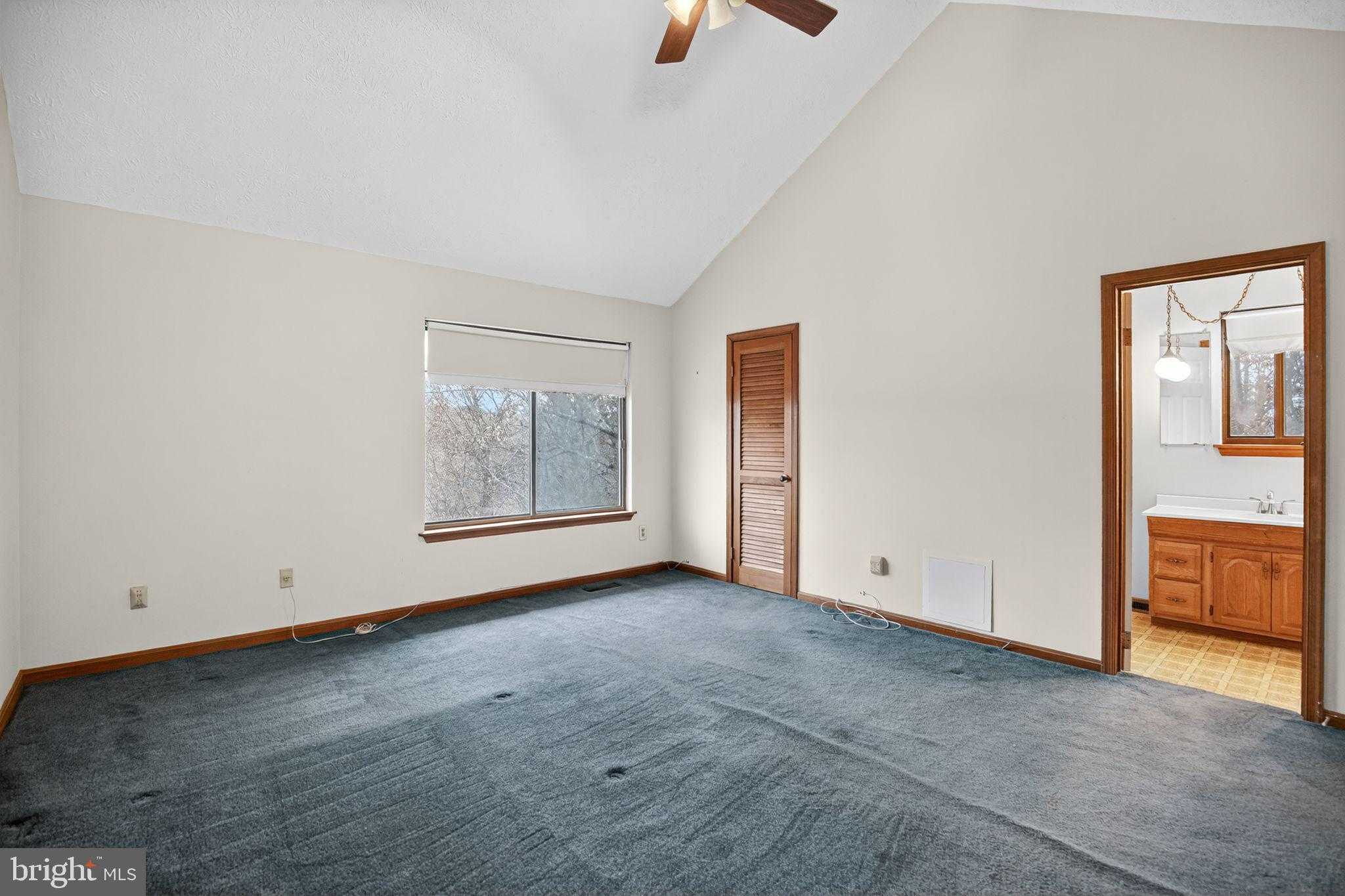 779 Spruce Dr photo 12