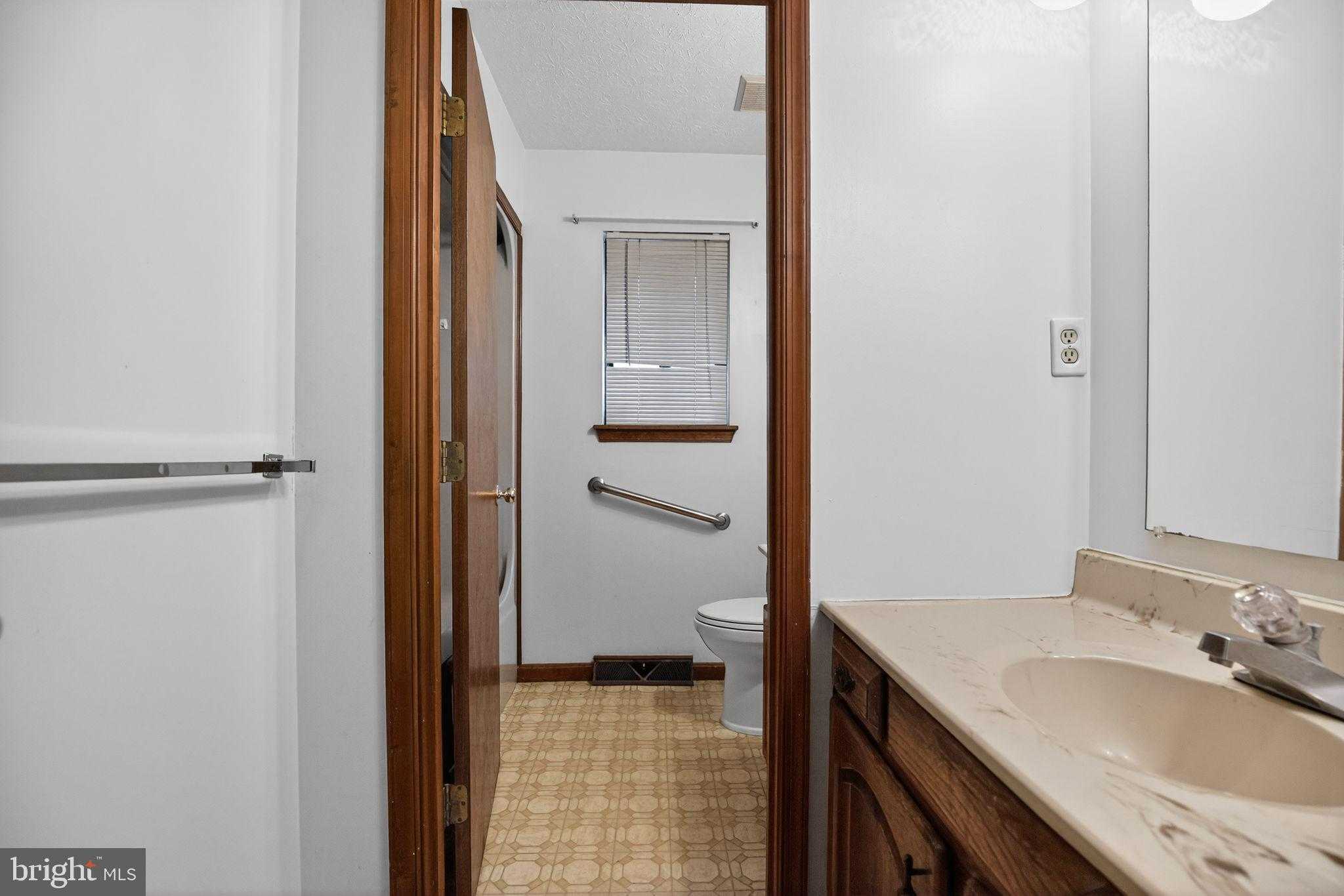 779 Spruce Dr photo 14